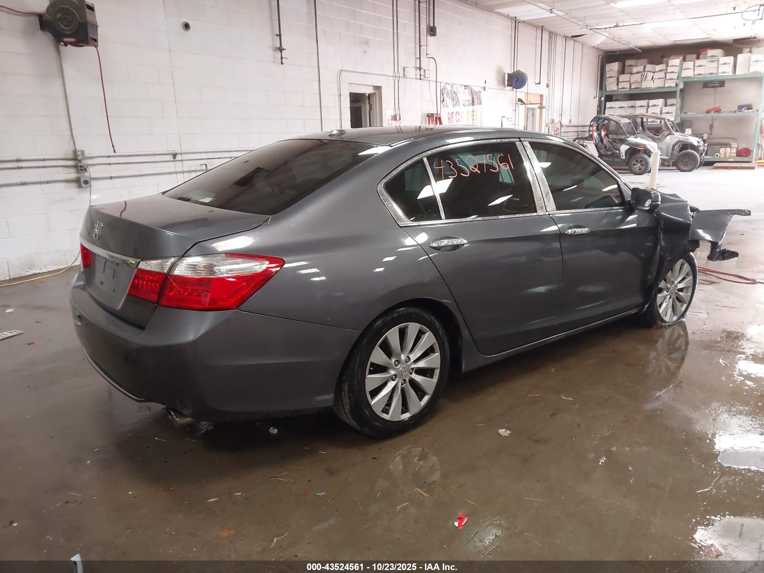 HONDA ACCORD image 4