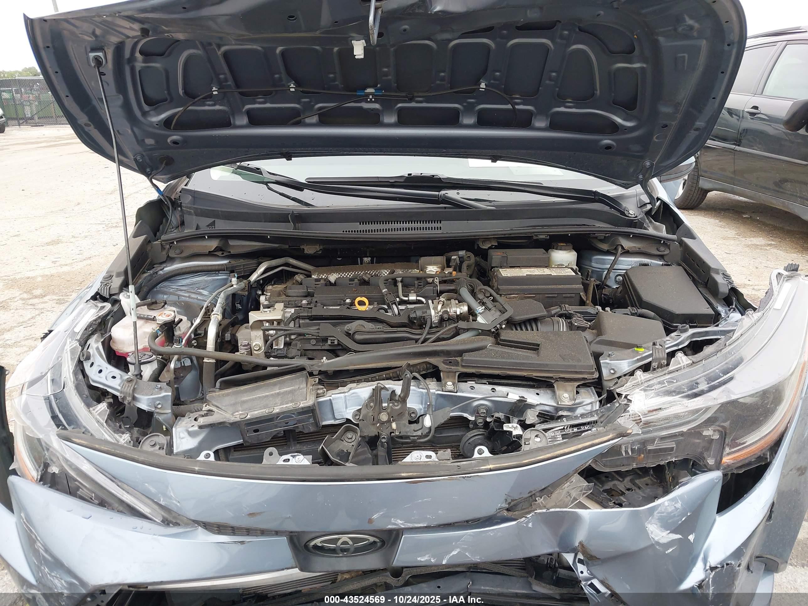TOYOTA COROLLA image 10