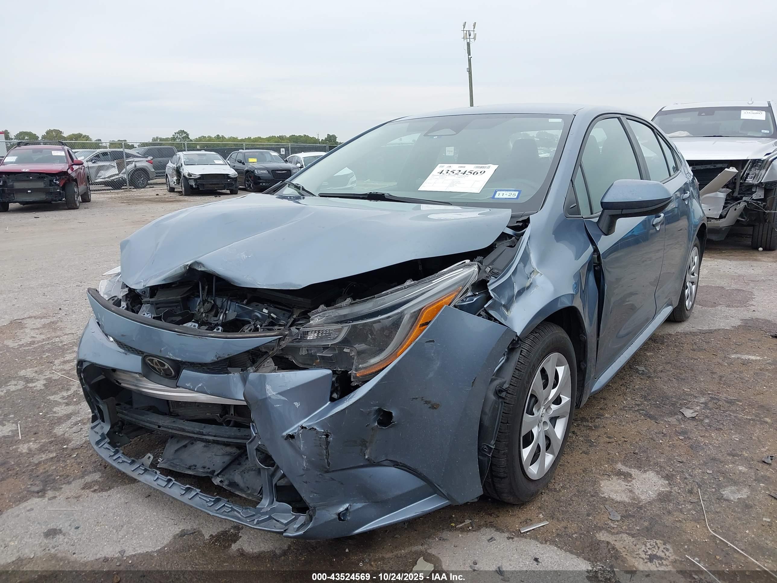 TOYOTA COROLLA image 2