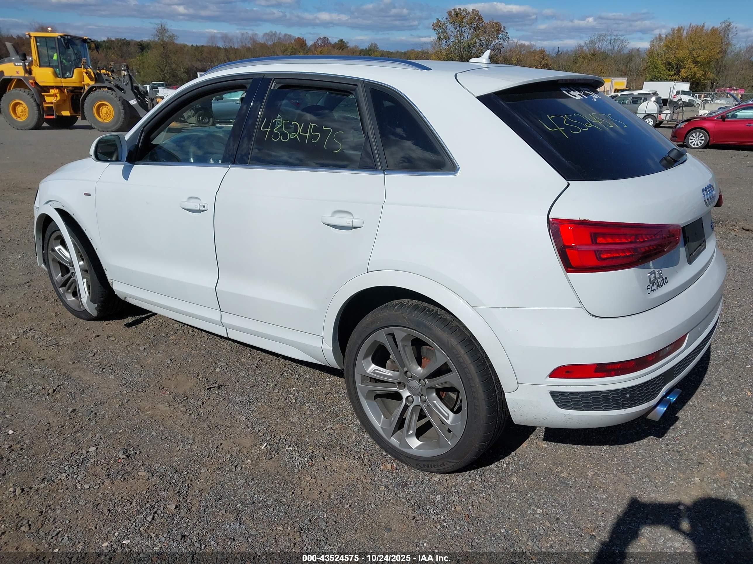 AUDI Q3 image 3