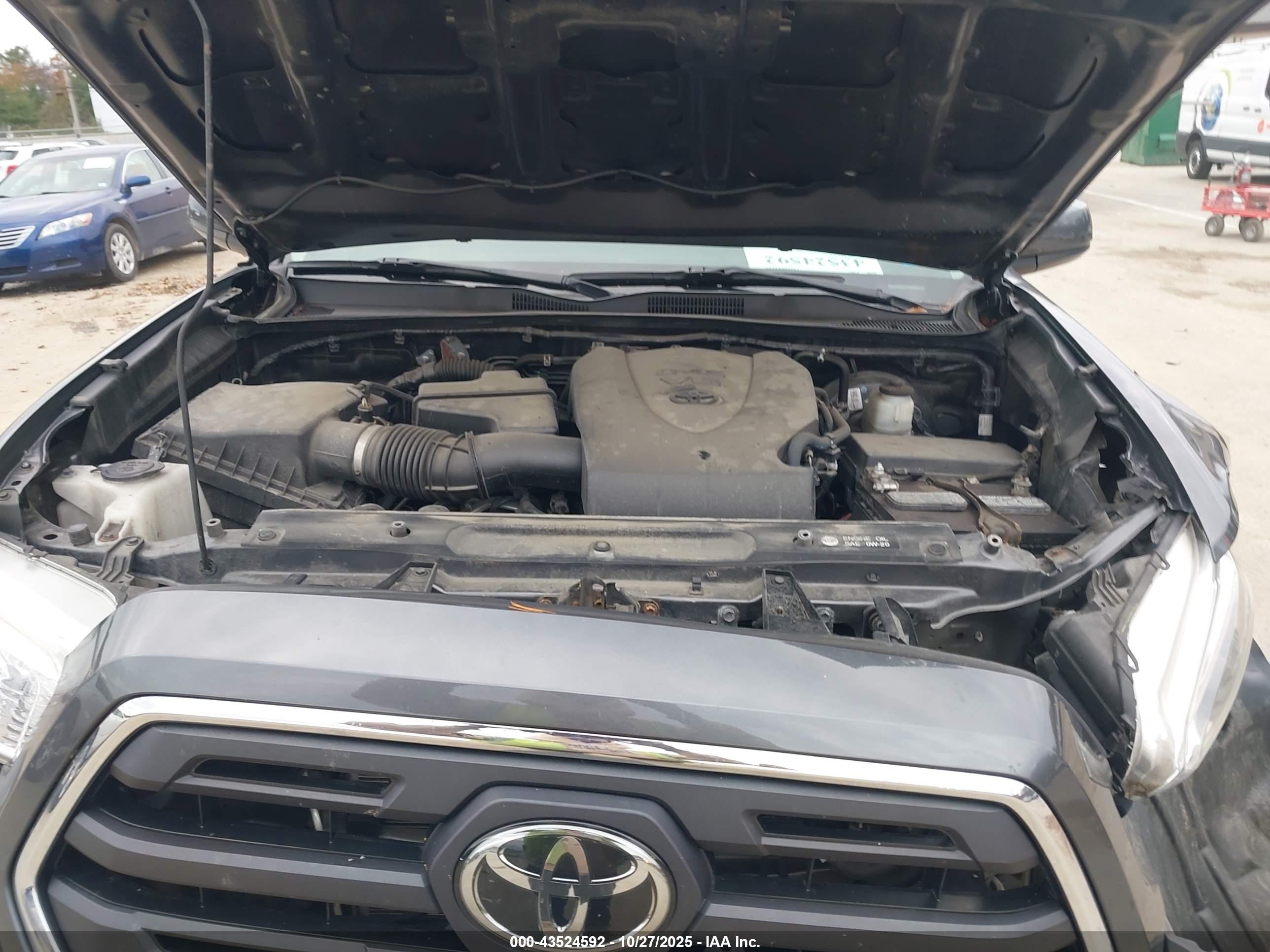 TOYOTA TACOMA image 10