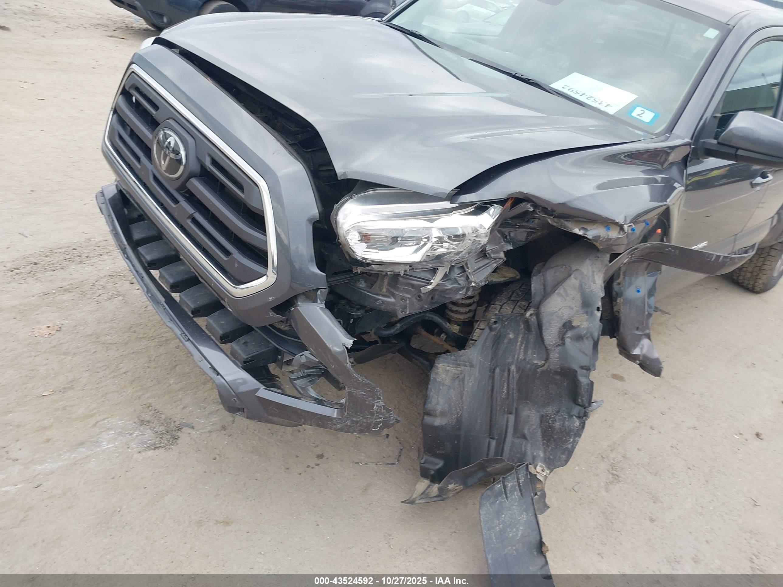 TOYOTA TACOMA image 6