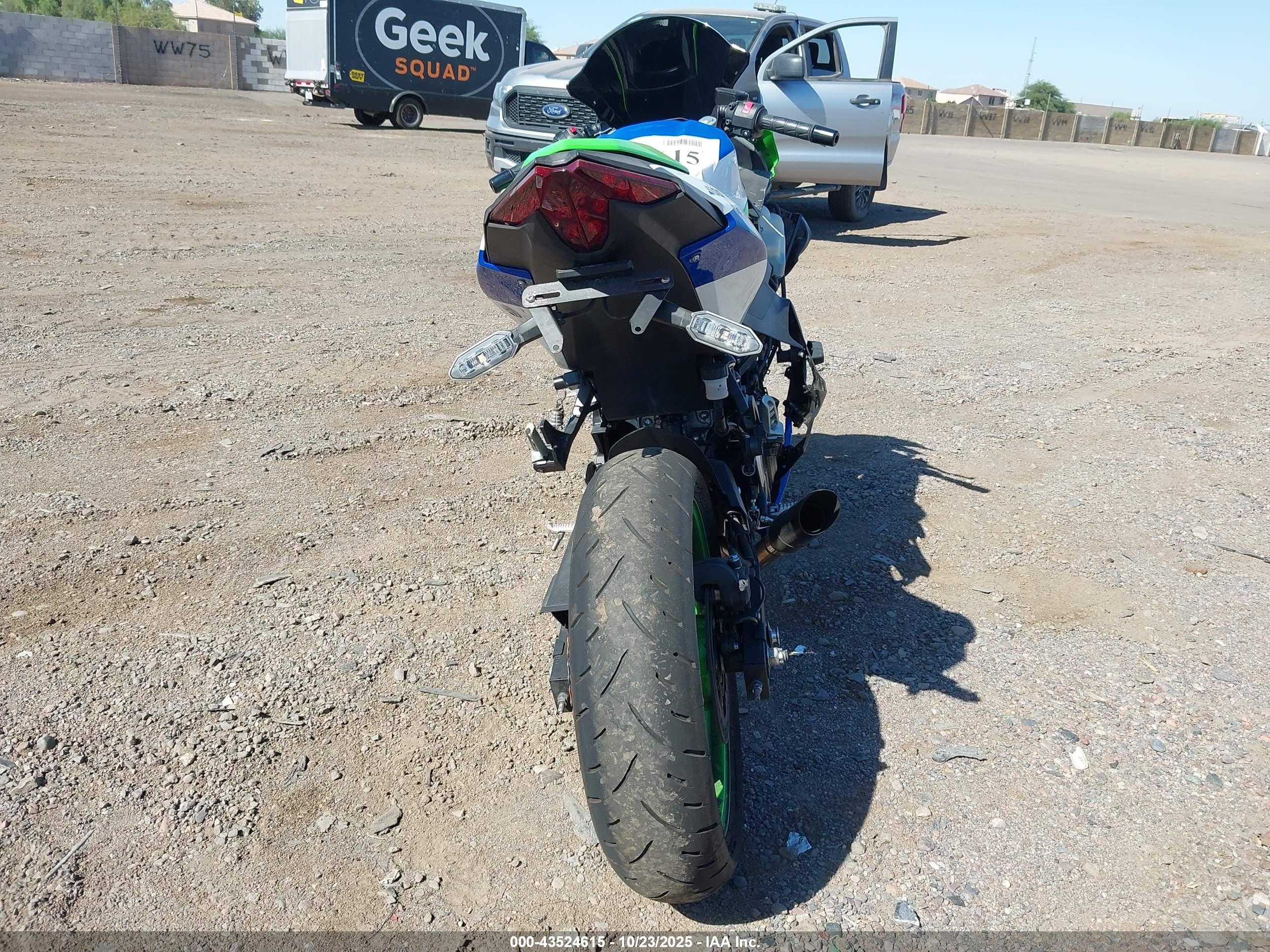 KAWASAKI EX500 image 6
