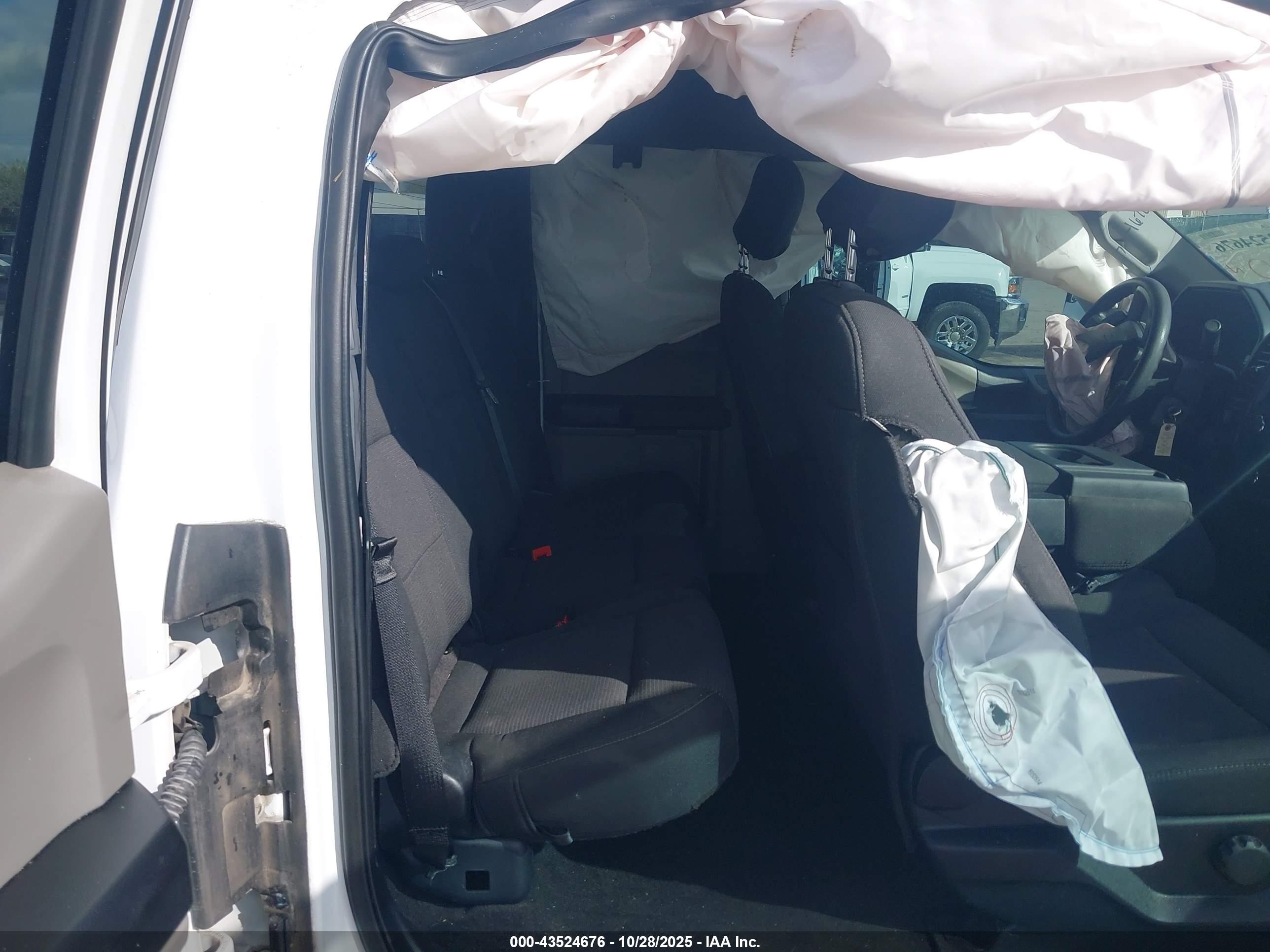 FORD F-150 image 8