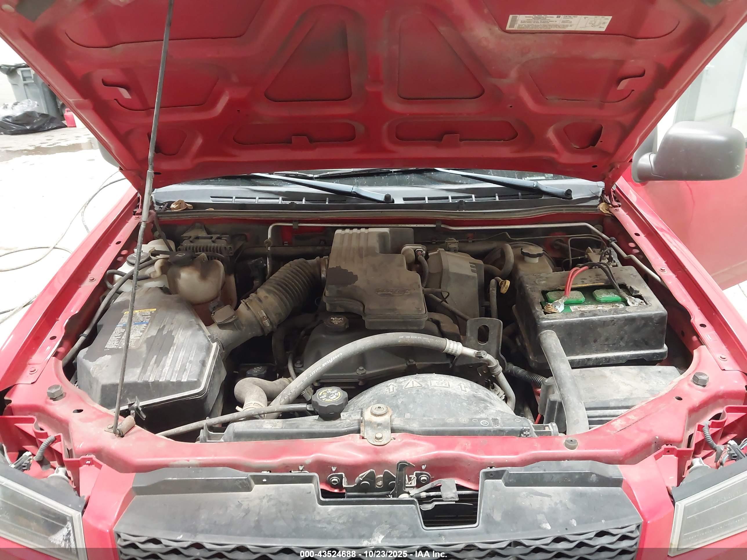 CHEVROLET COLORADO image 10