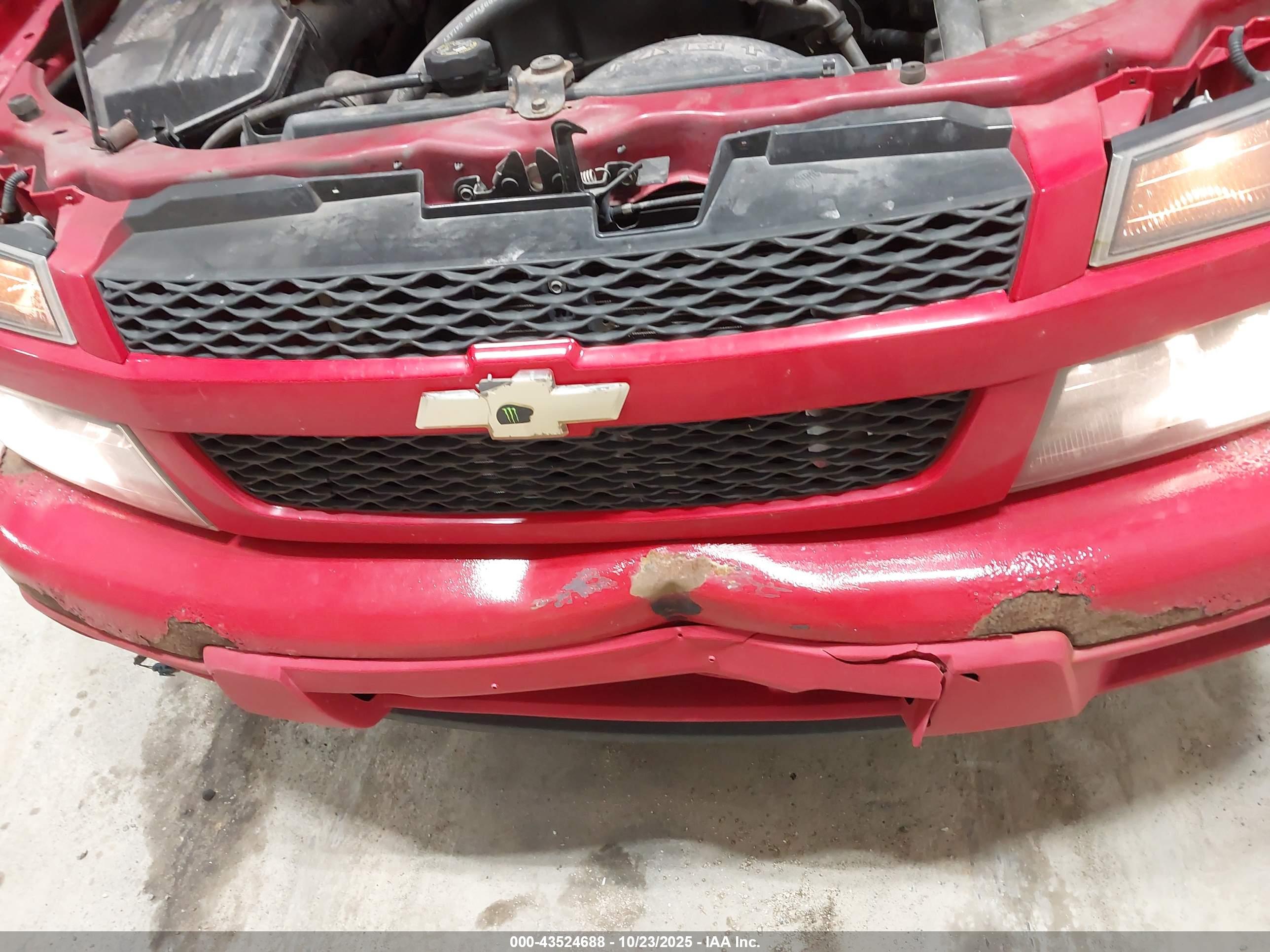 CHEVROLET COLORADO image 6