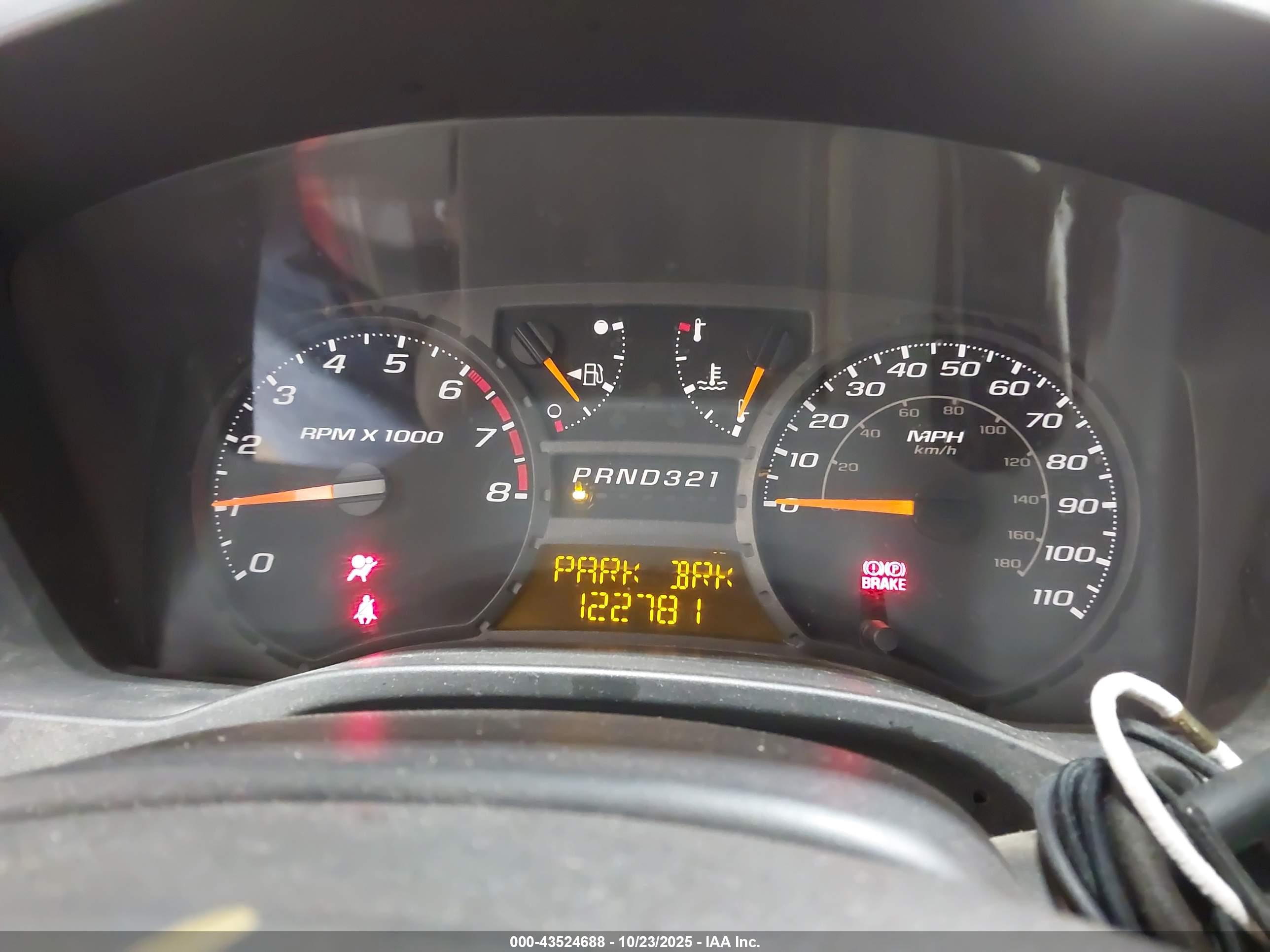 CHEVROLET COLORADO image 7