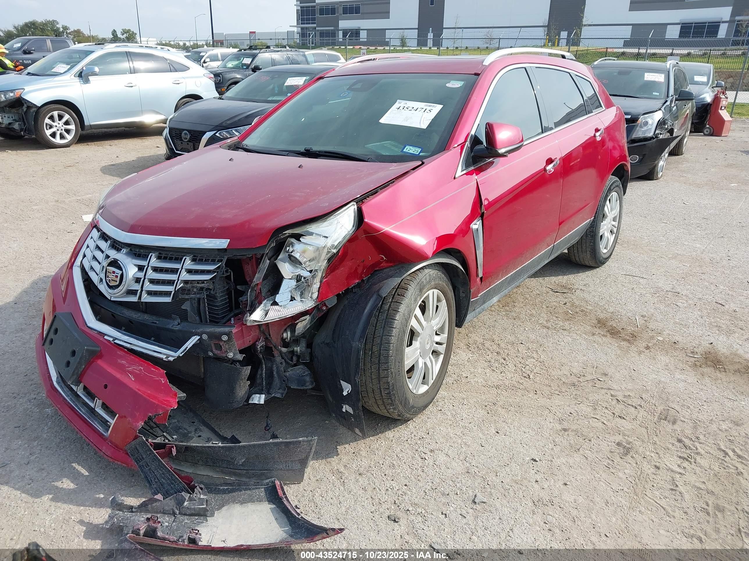 CADILLAC SRX image 2