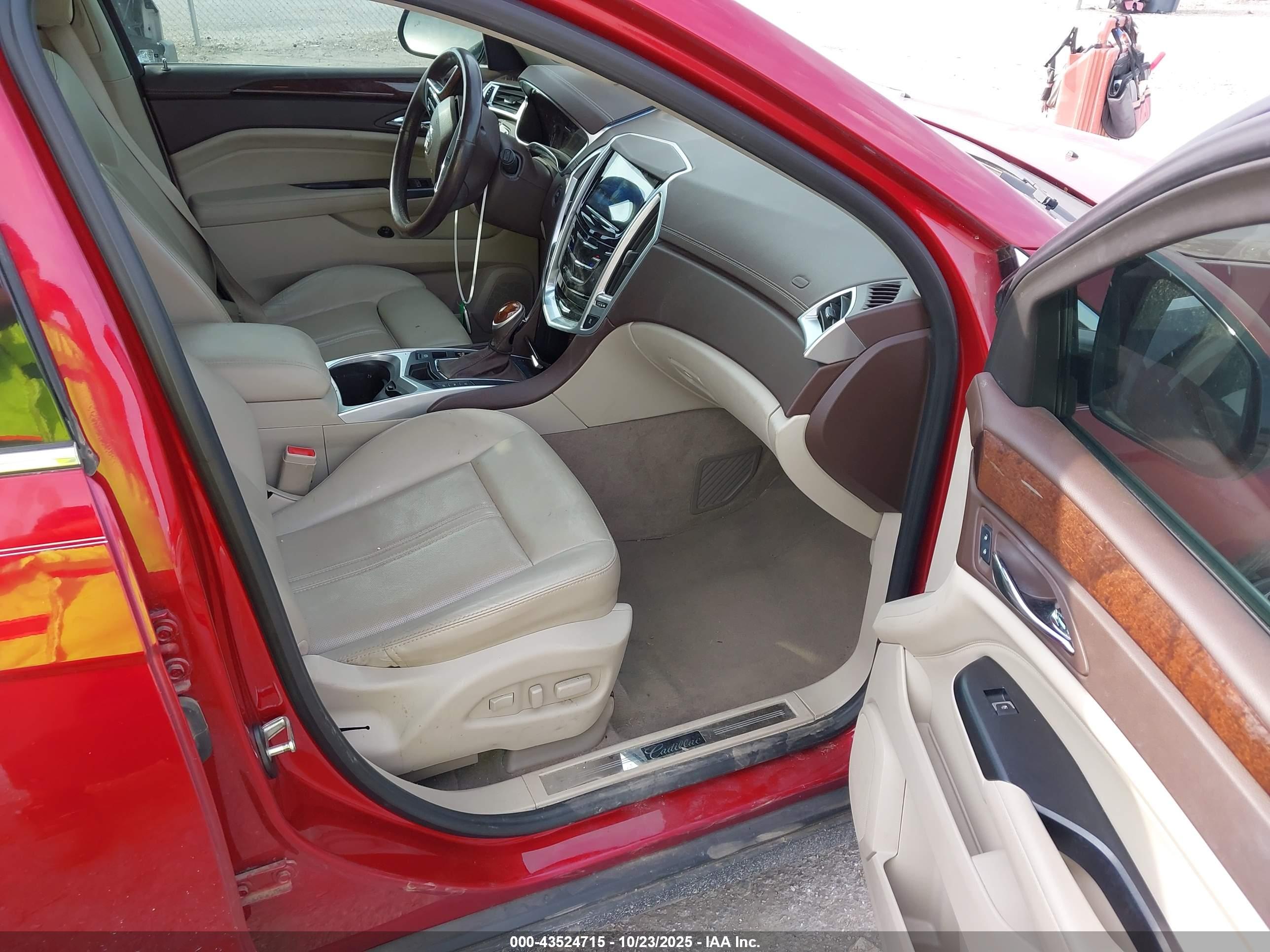 CADILLAC SRX image 5