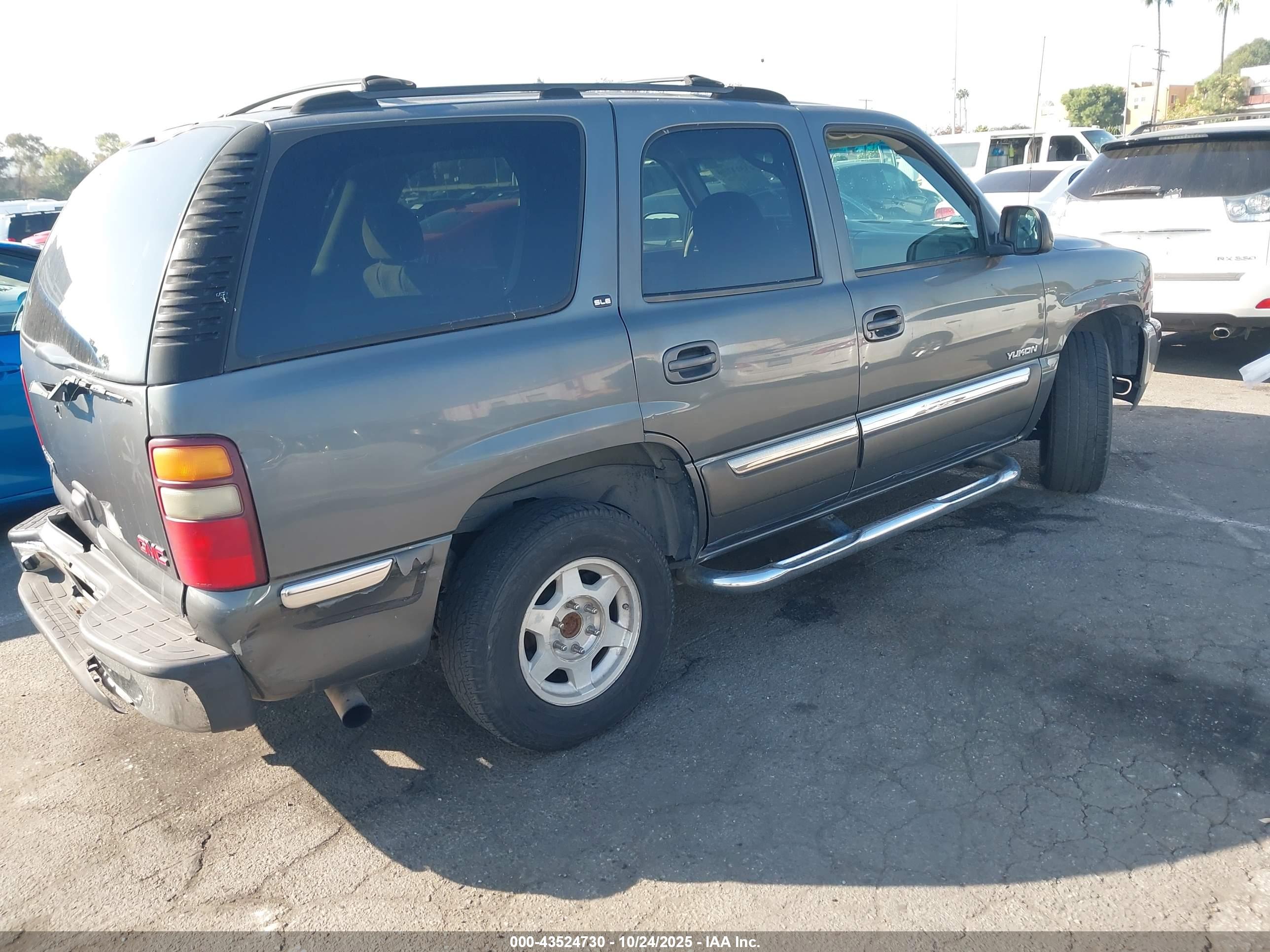 GMC YUKON image 4