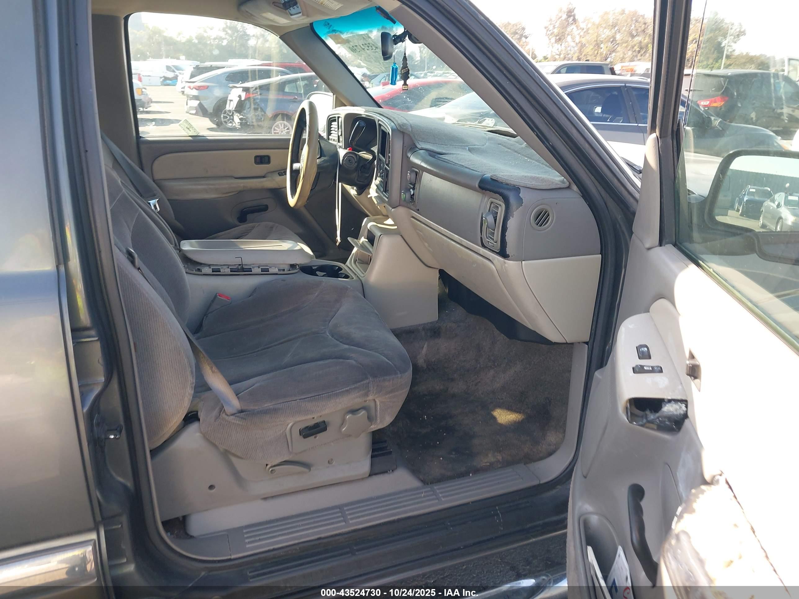 GMC YUKON image 5