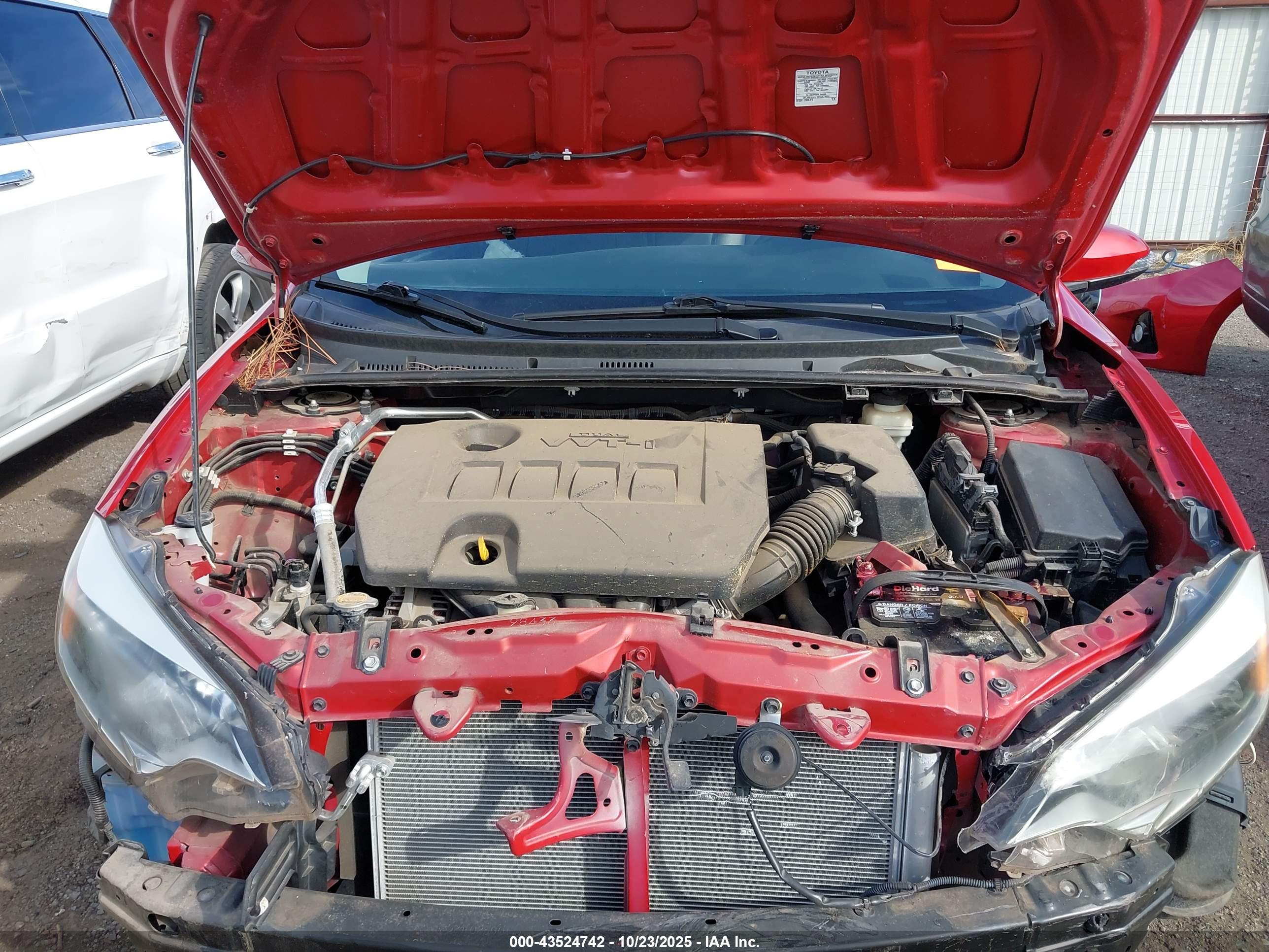 TOYOTA COROLLA image 10