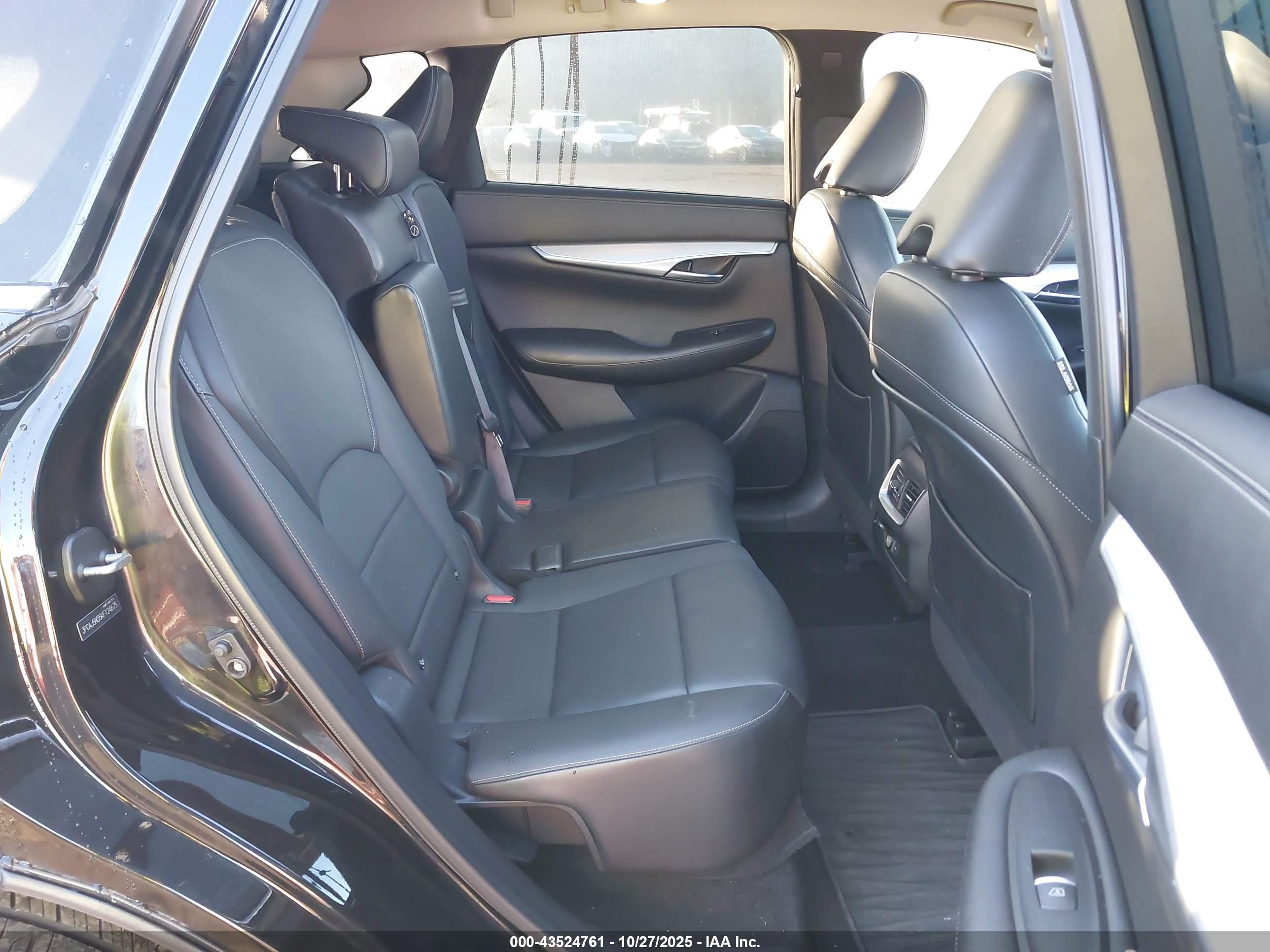 INFINITI QX50 image 8