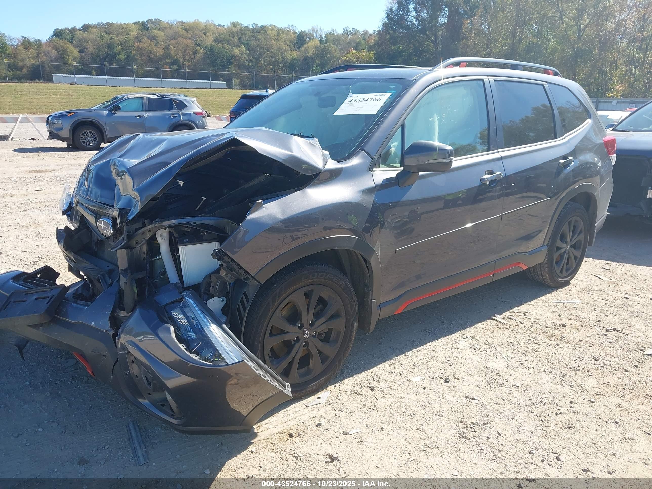 SUBARU FORESTER image 2