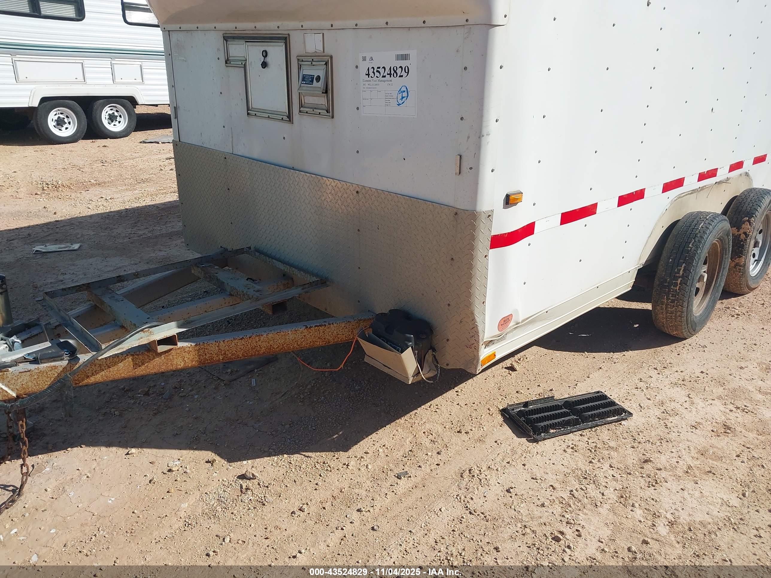 WELLS CARGO image 6