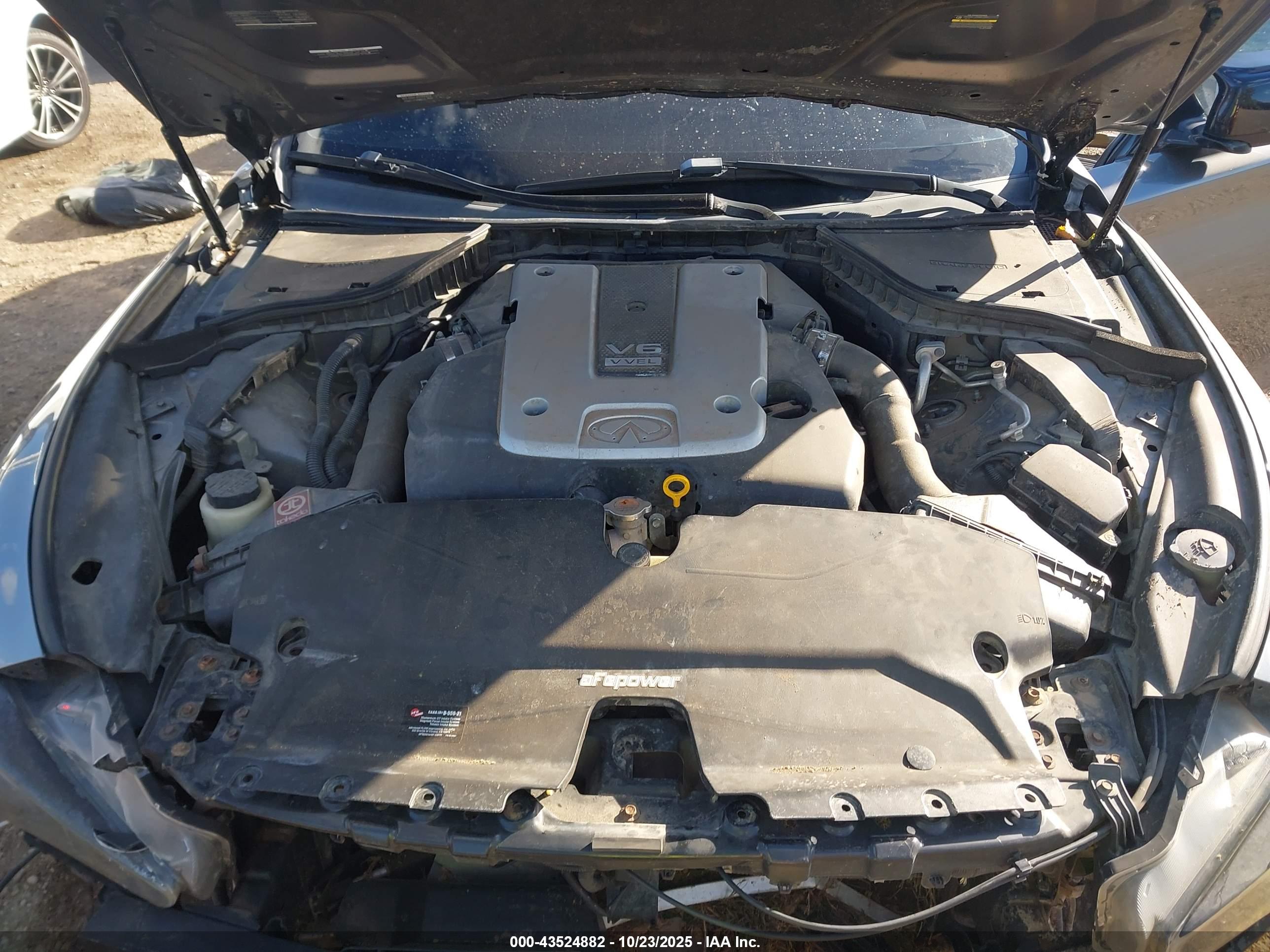 INFINITI Q50 image 10