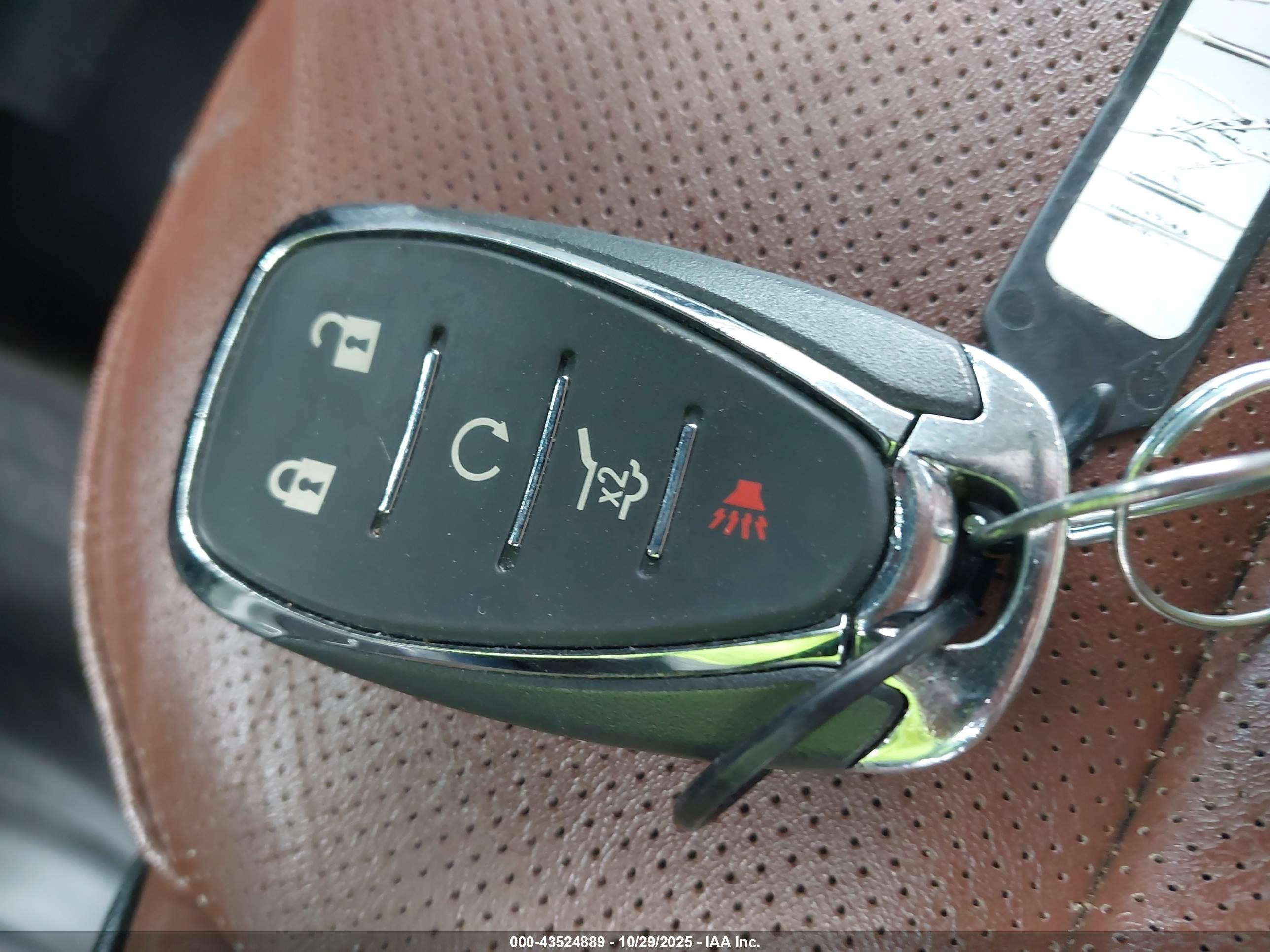 CHEVROLET TRAVERSE image 11
