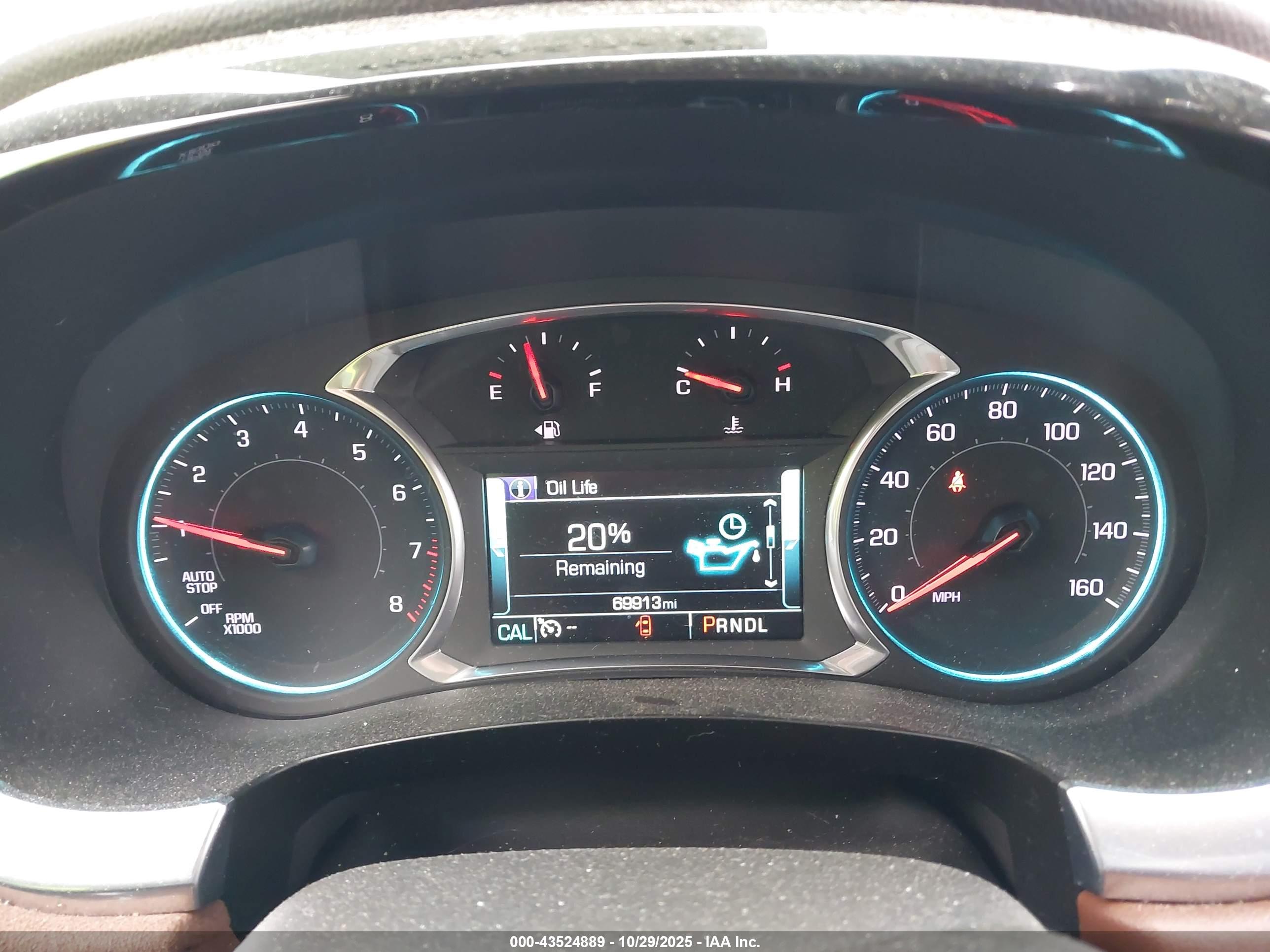 CHEVROLET TRAVERSE image 7