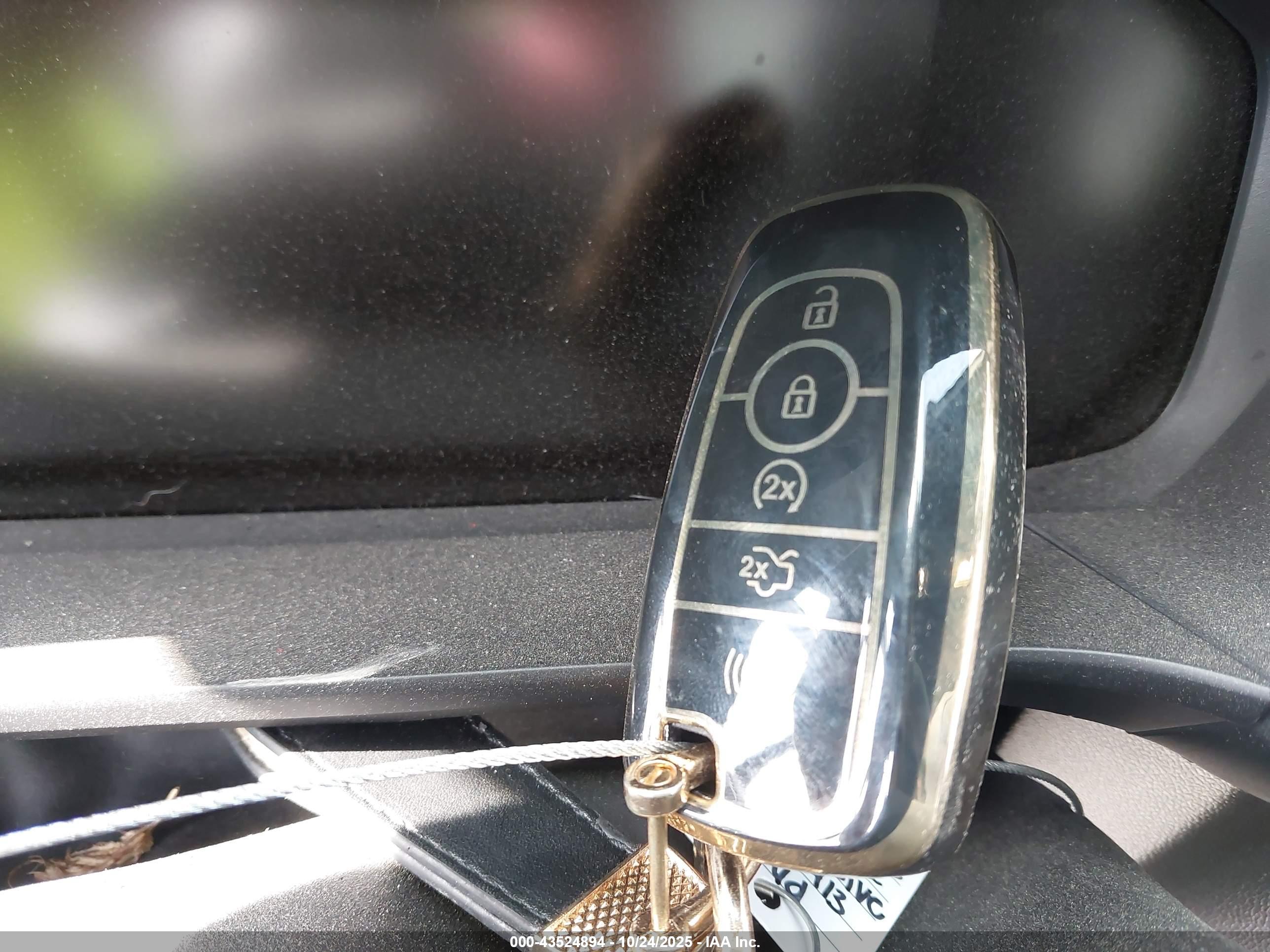 FORD ESCAPE image 11