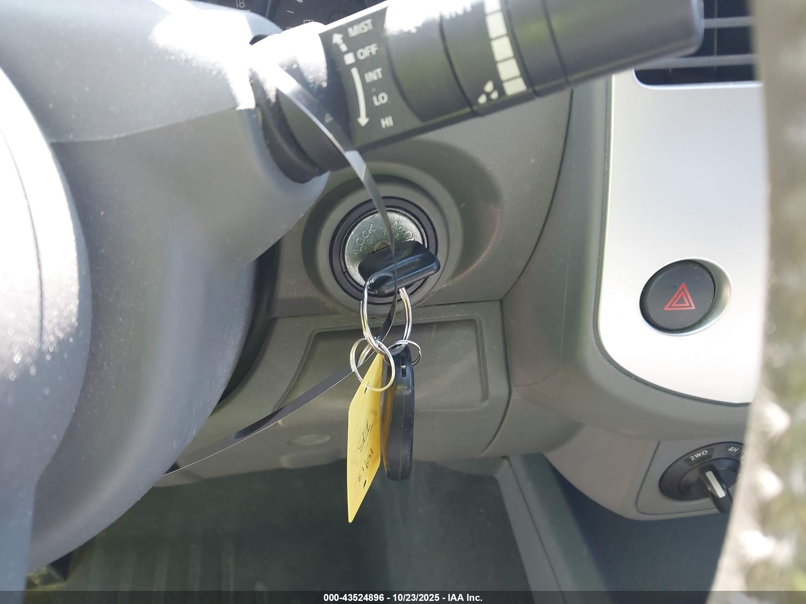 NISSAN FRONTIER image 11
