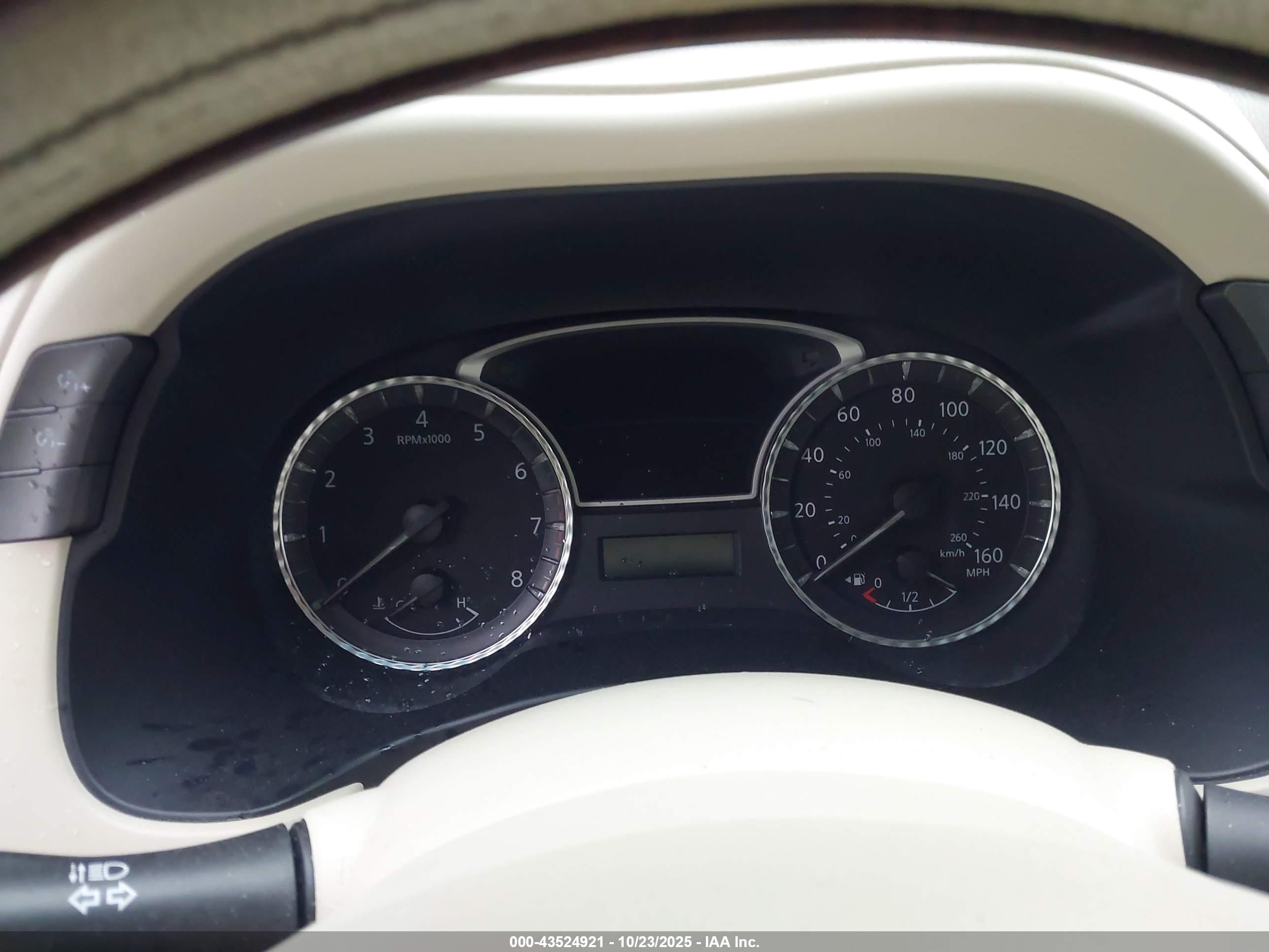 INFINITI JX35 image 7
