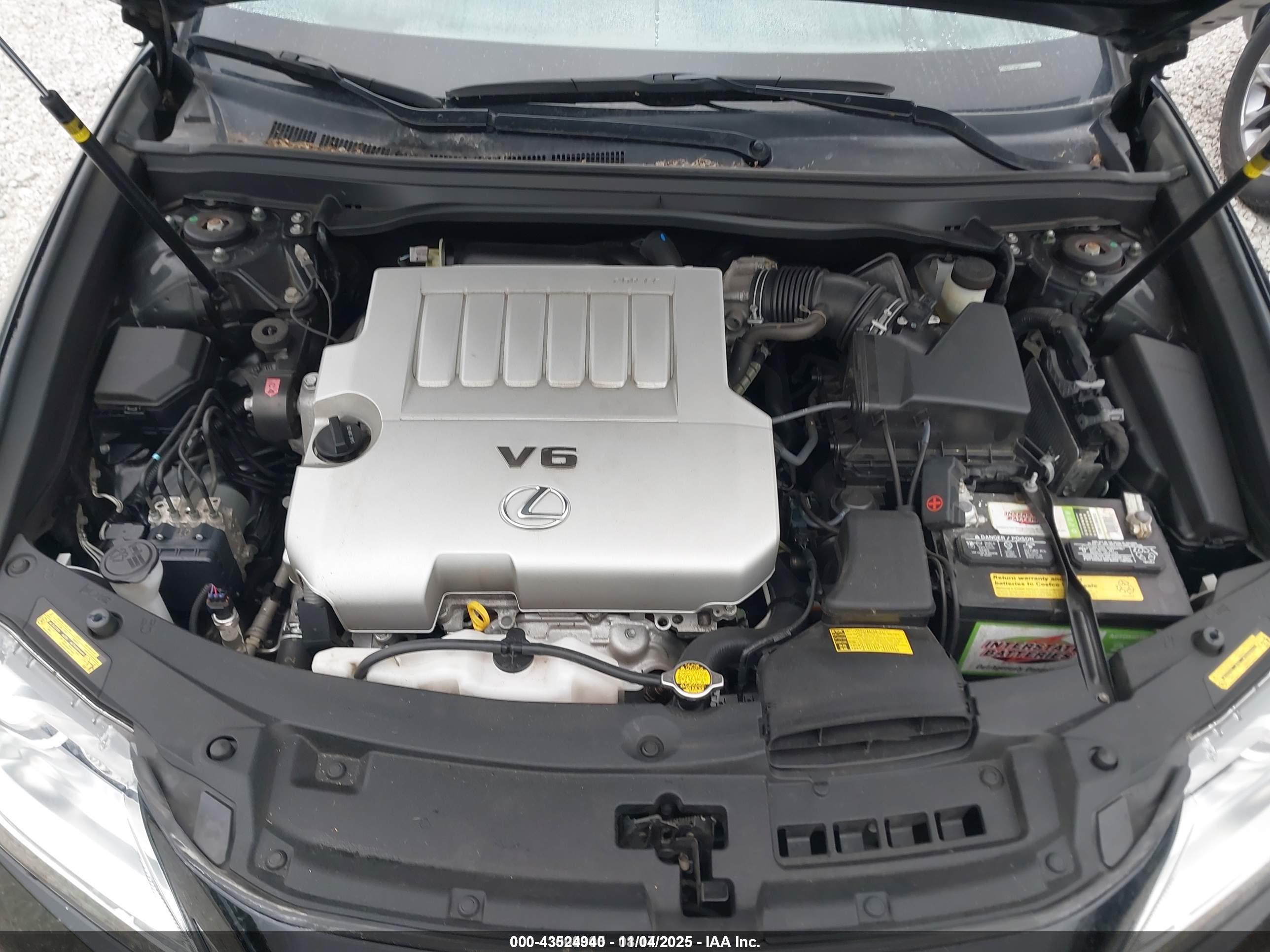 LEXUS ES image 10