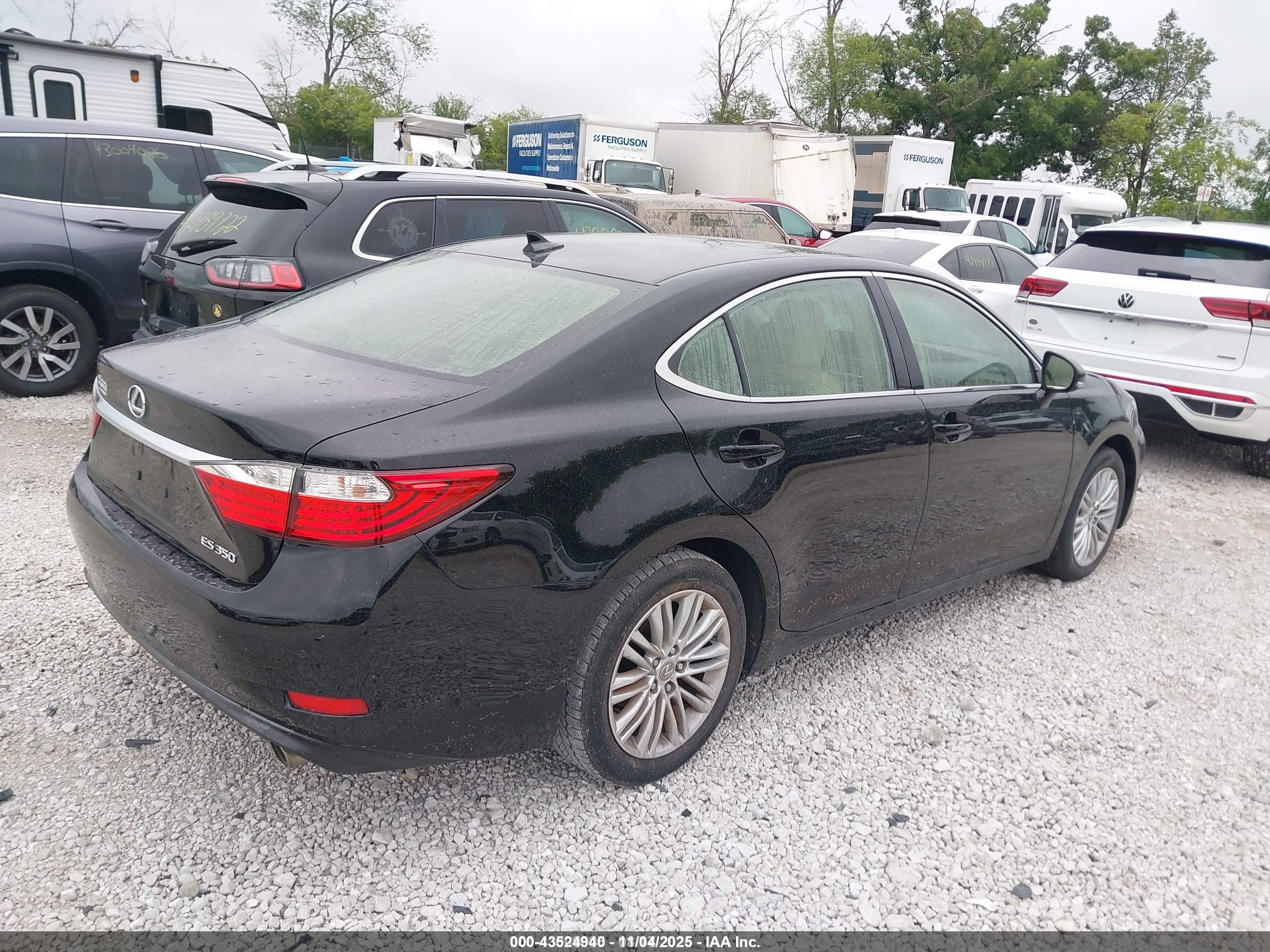 LEXUS ES image 4