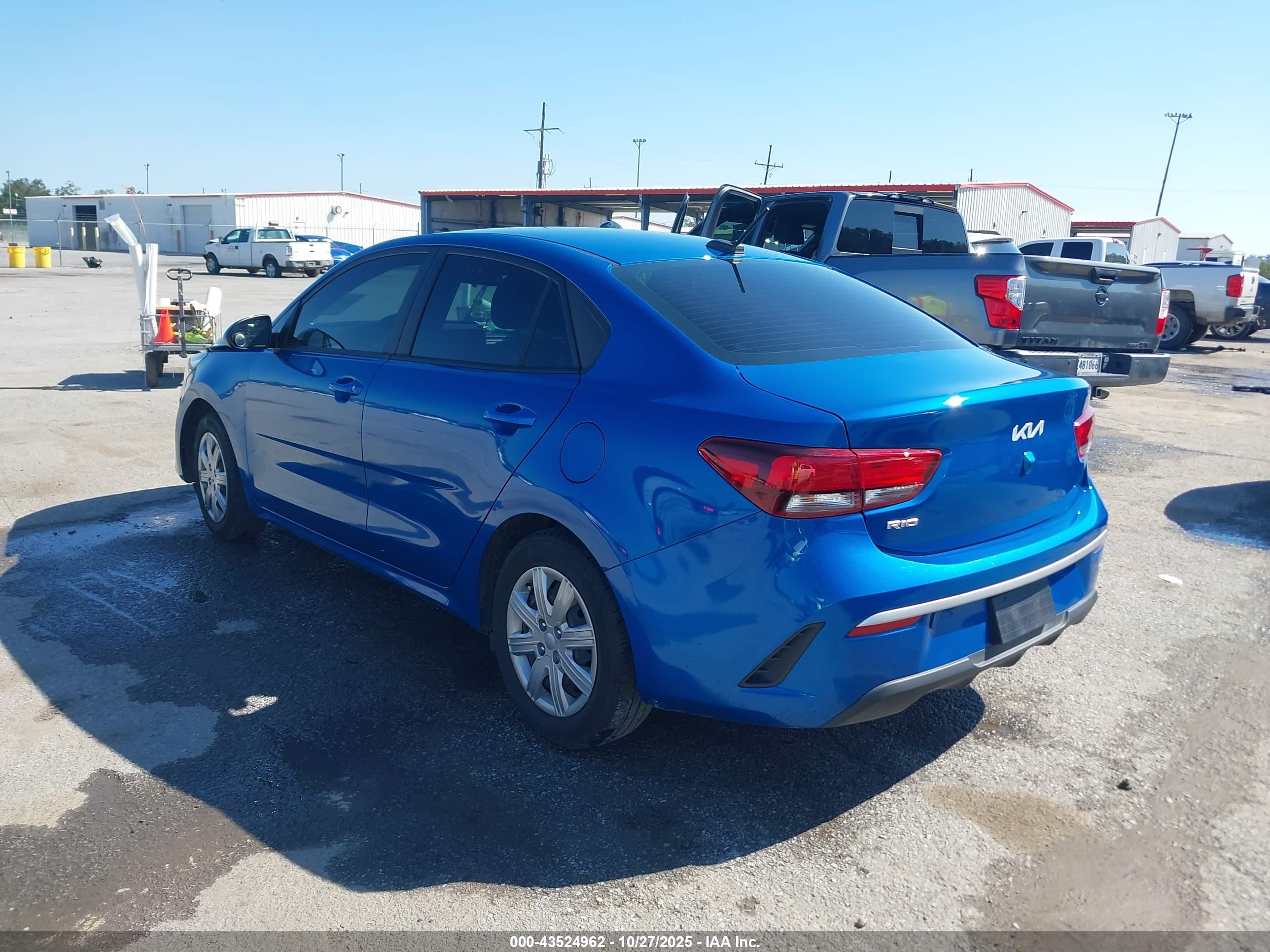 KIA RIO image 3