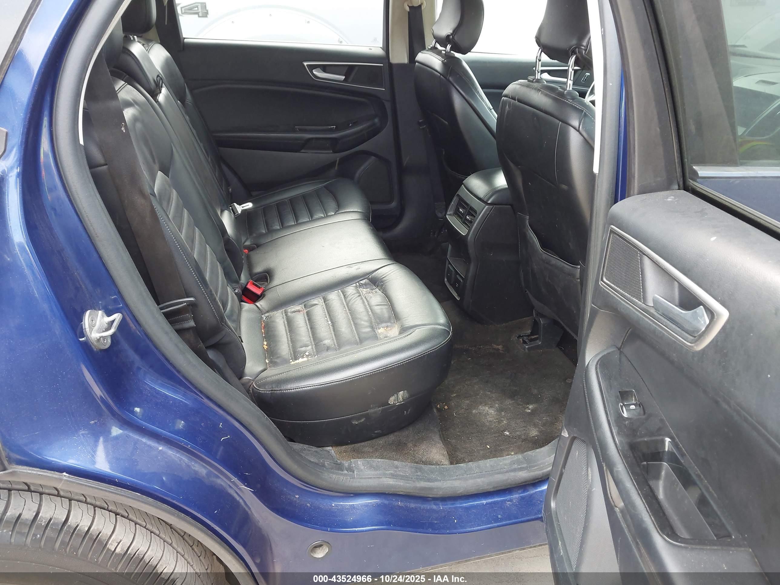 FORD EDGE image 8