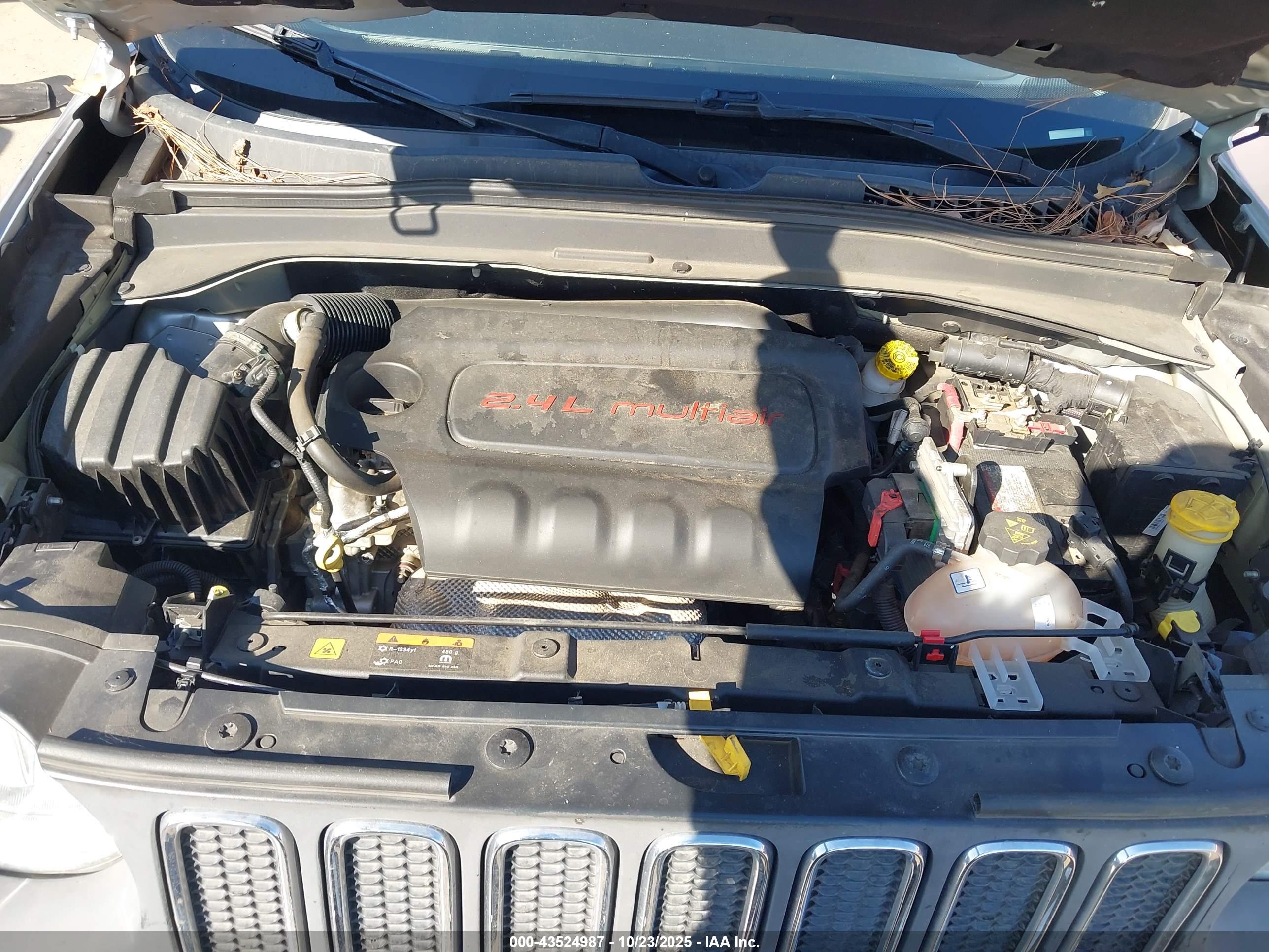 JEEP RENEGADE image 10