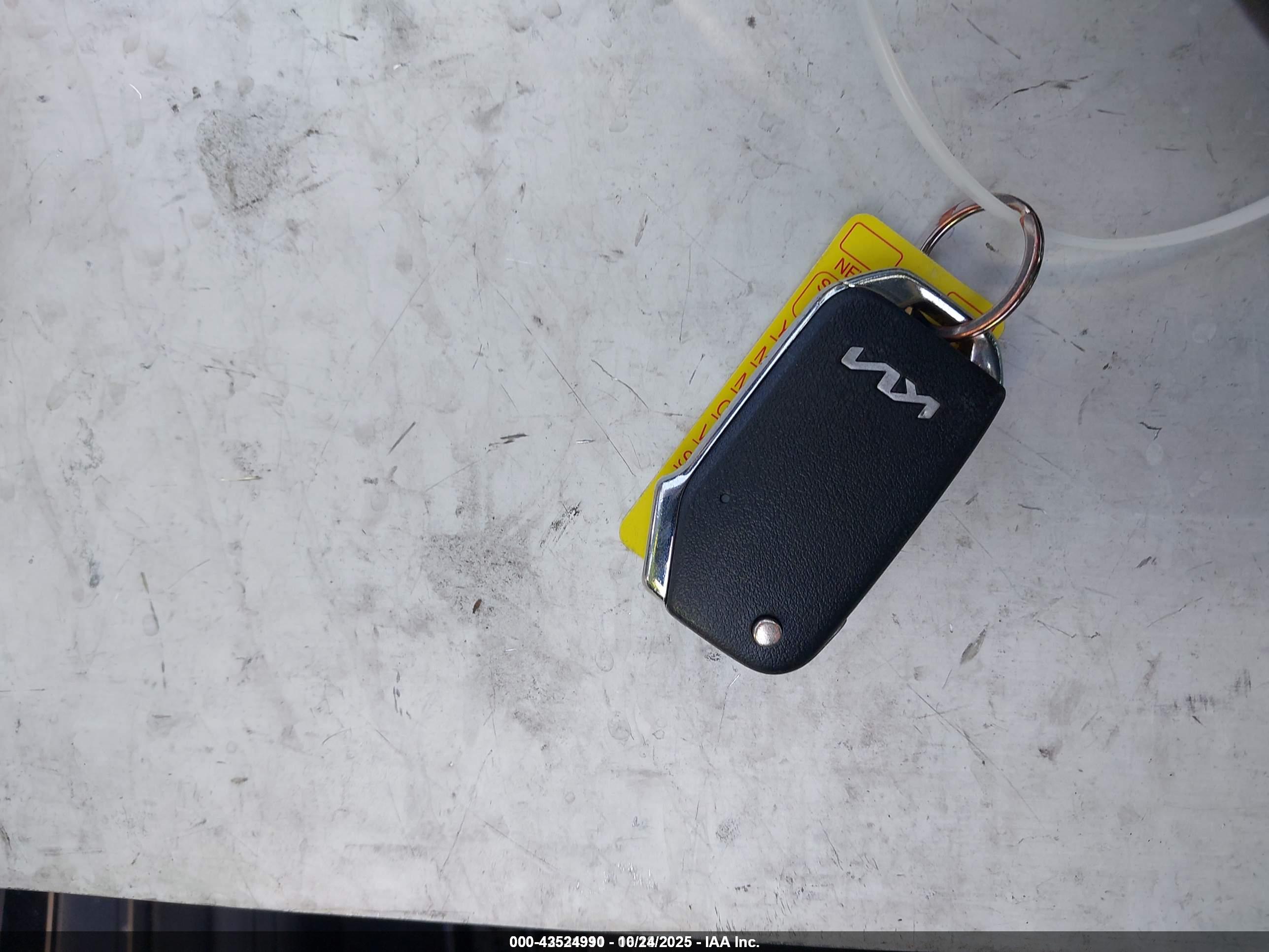 KIA K5 image 11
