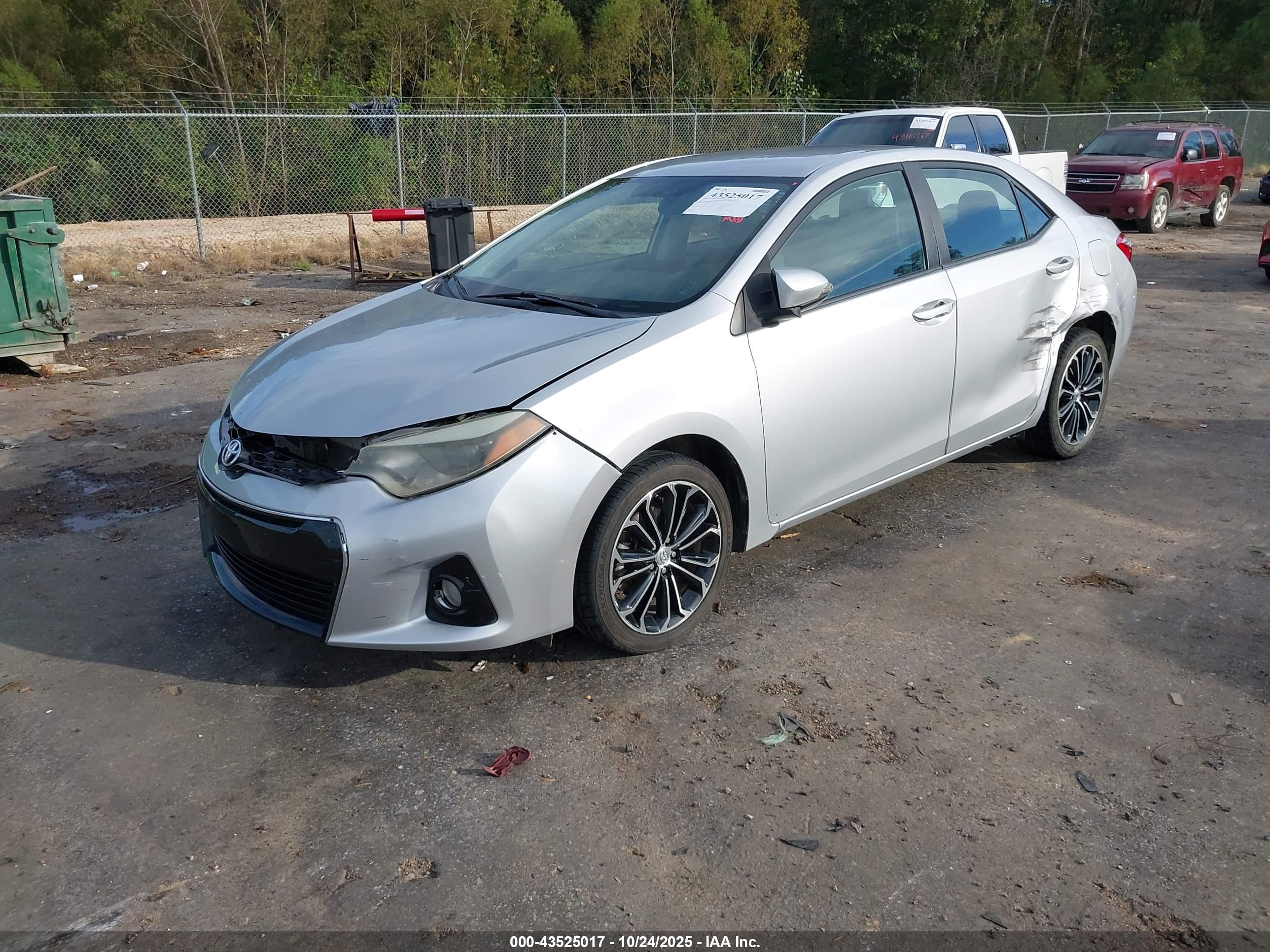 TOYOTA COROLLA image 2