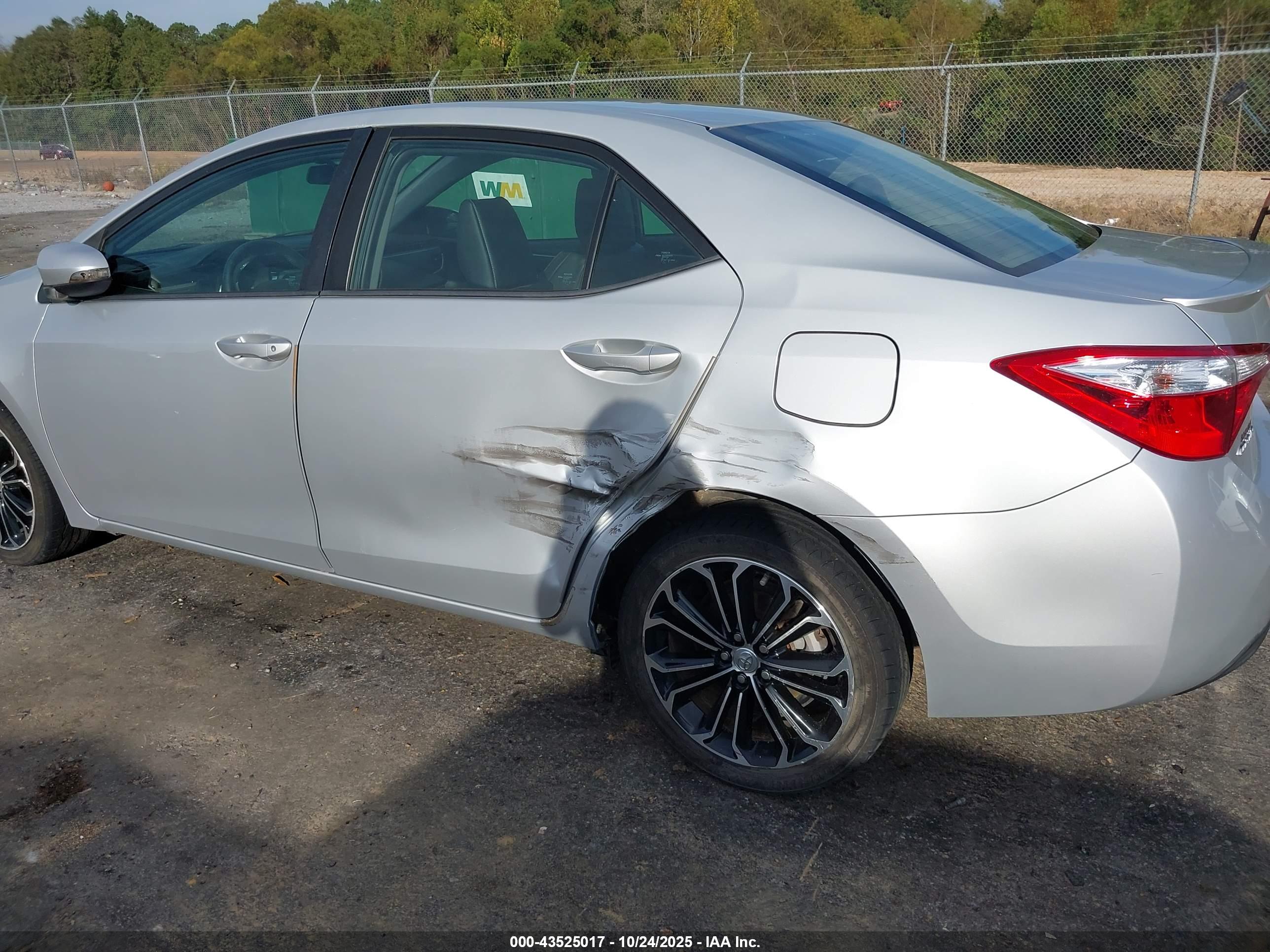 TOYOTA COROLLA image 6