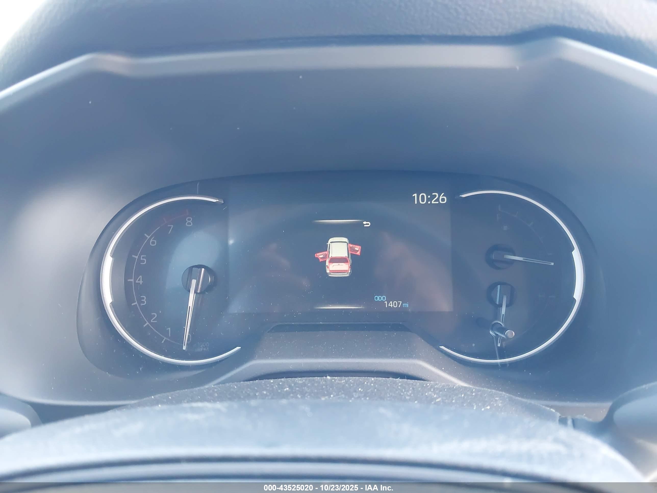 TOYOTA RAV4 image 7
