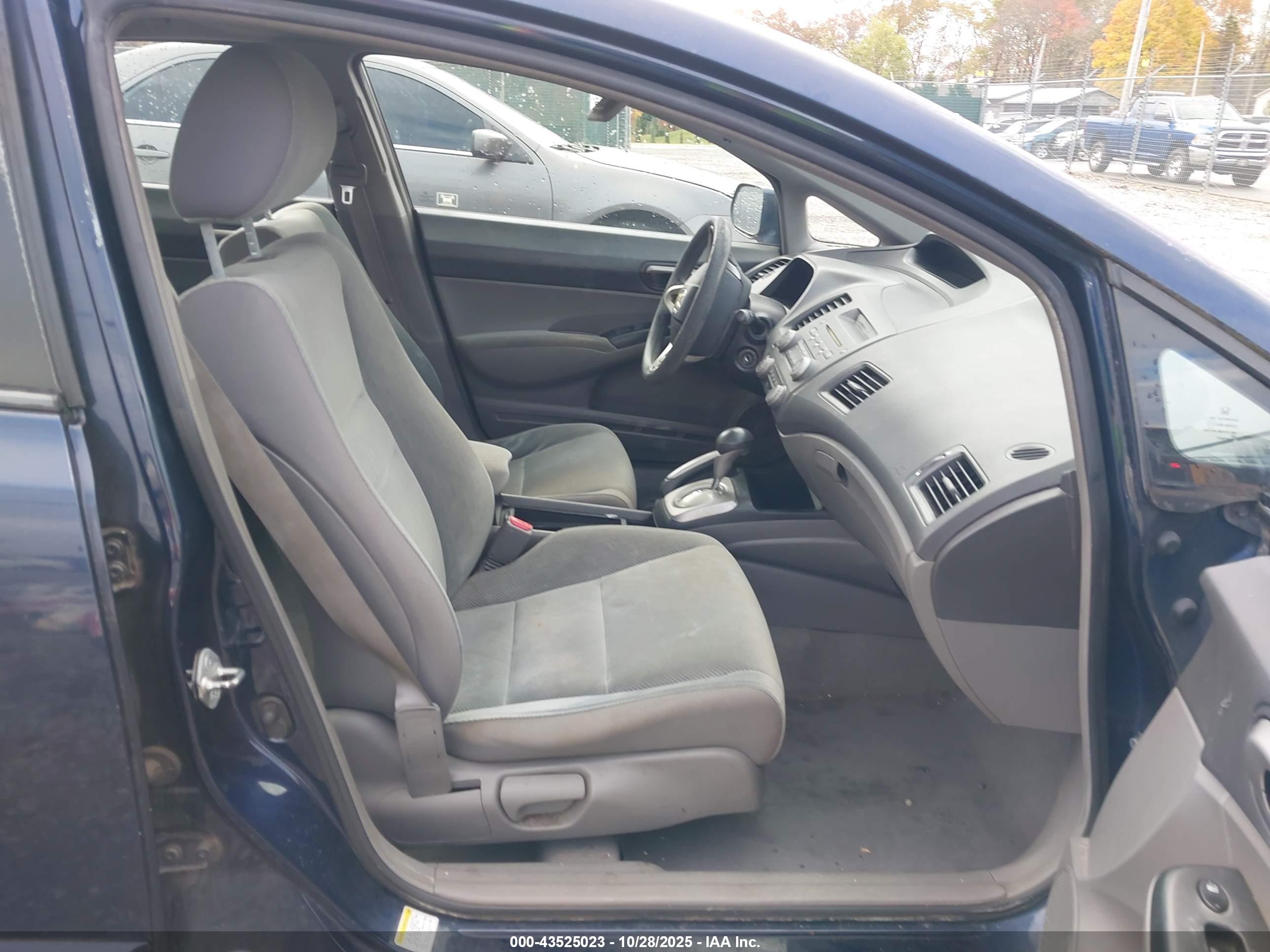 HONDA CIVIC image 5