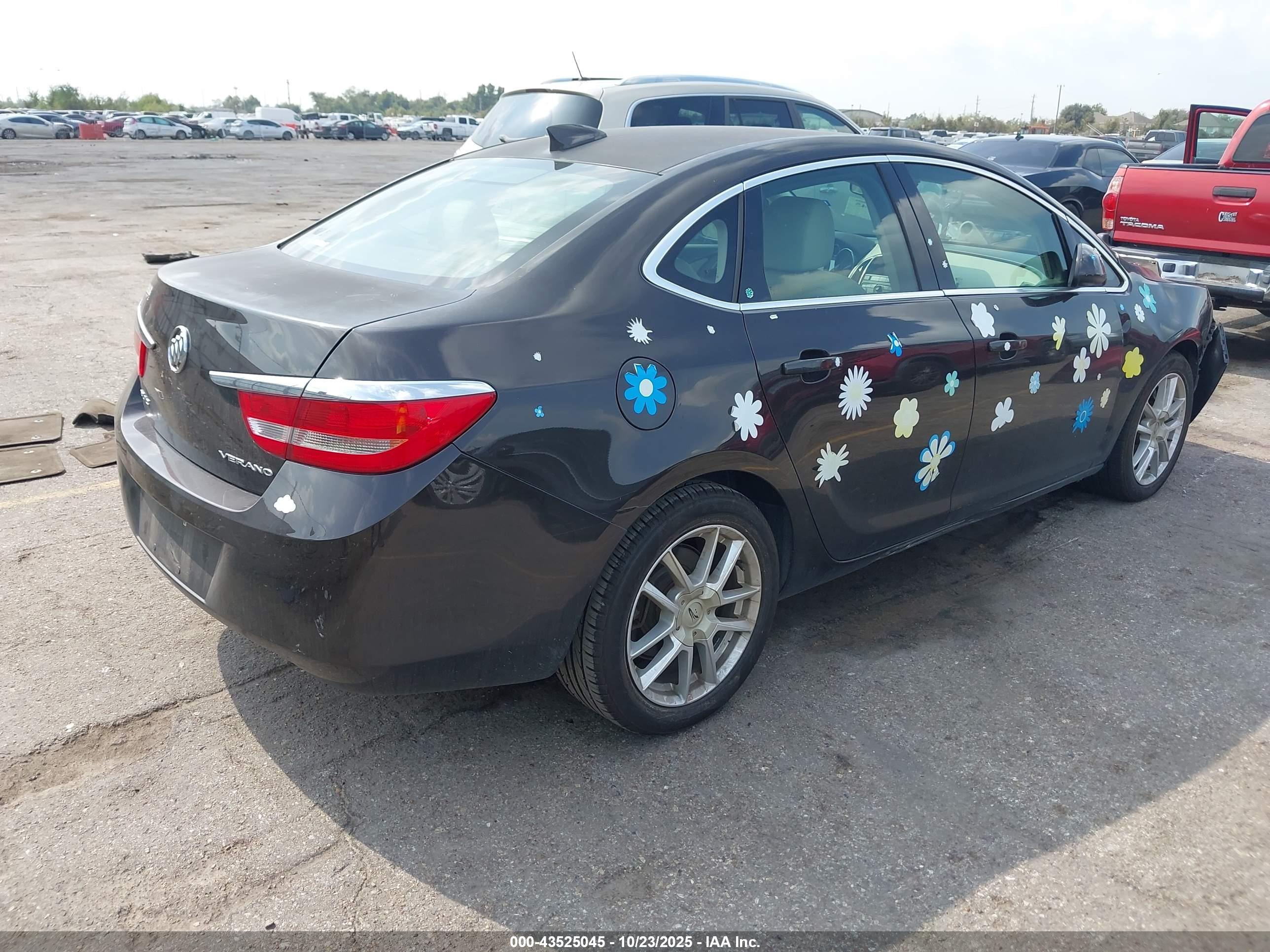 BUICK VERANO image 4