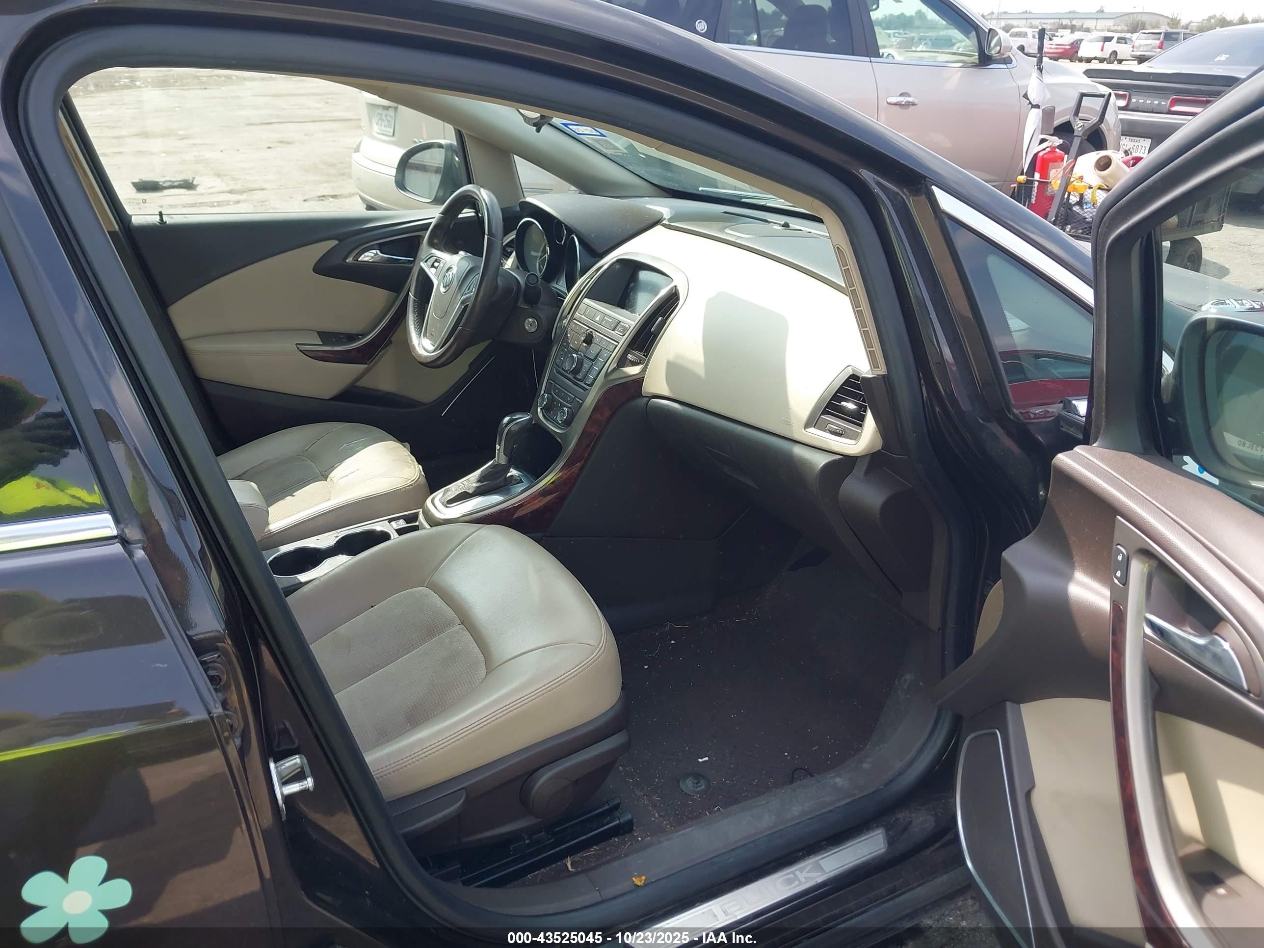 BUICK VERANO image 5