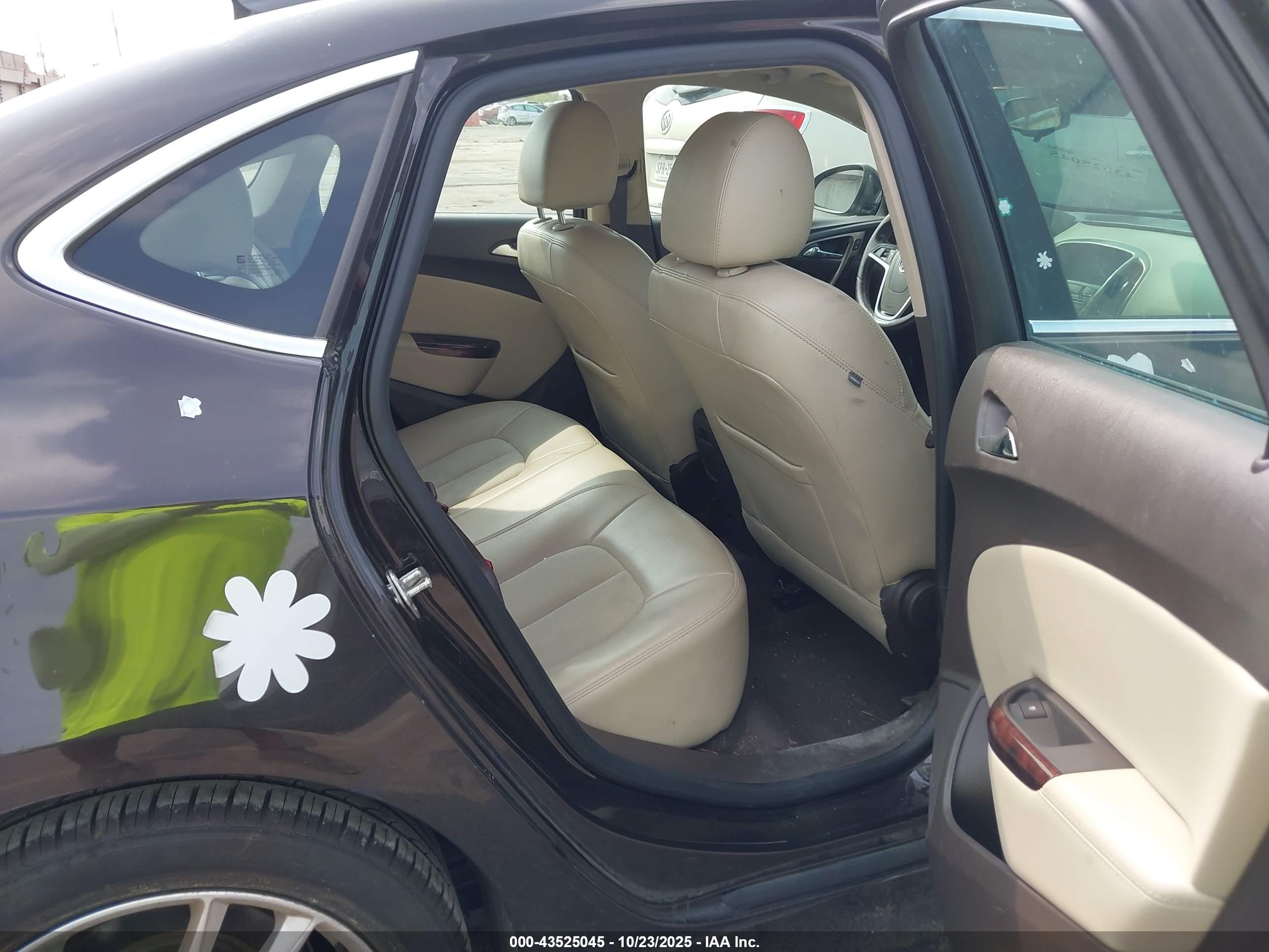 BUICK VERANO image 8