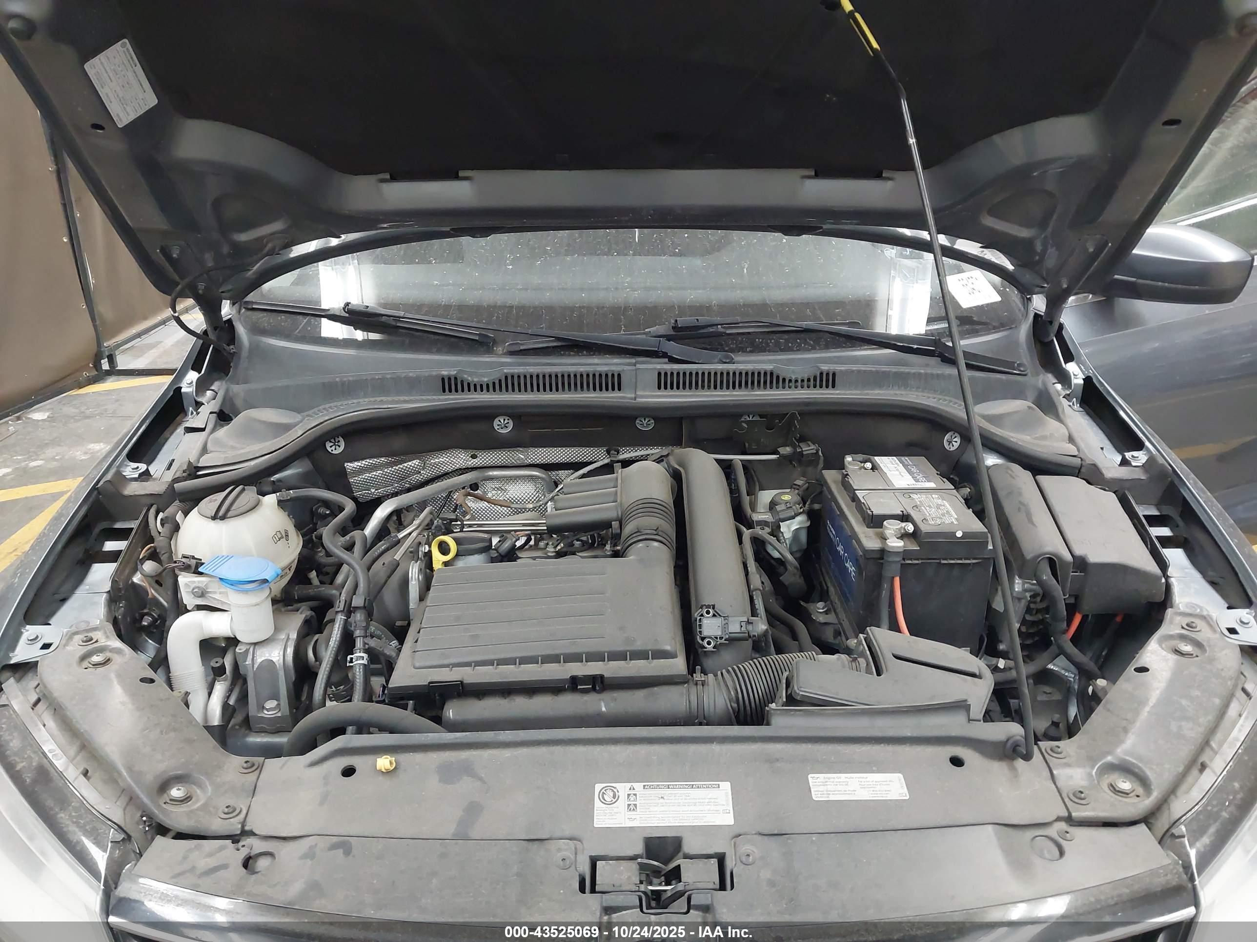 VOLKSWAGEN JETTA image 10