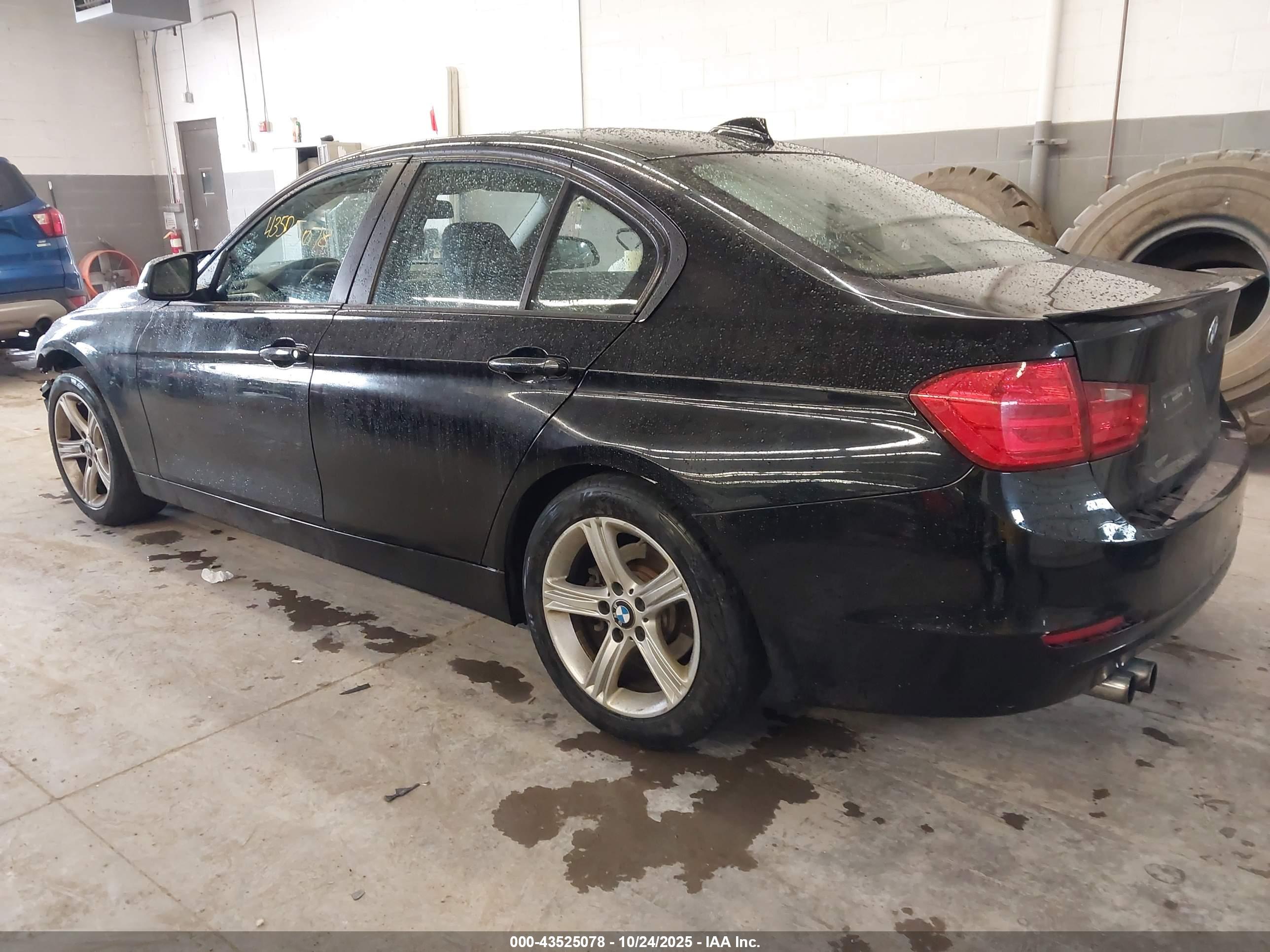 BMW 328I image 3