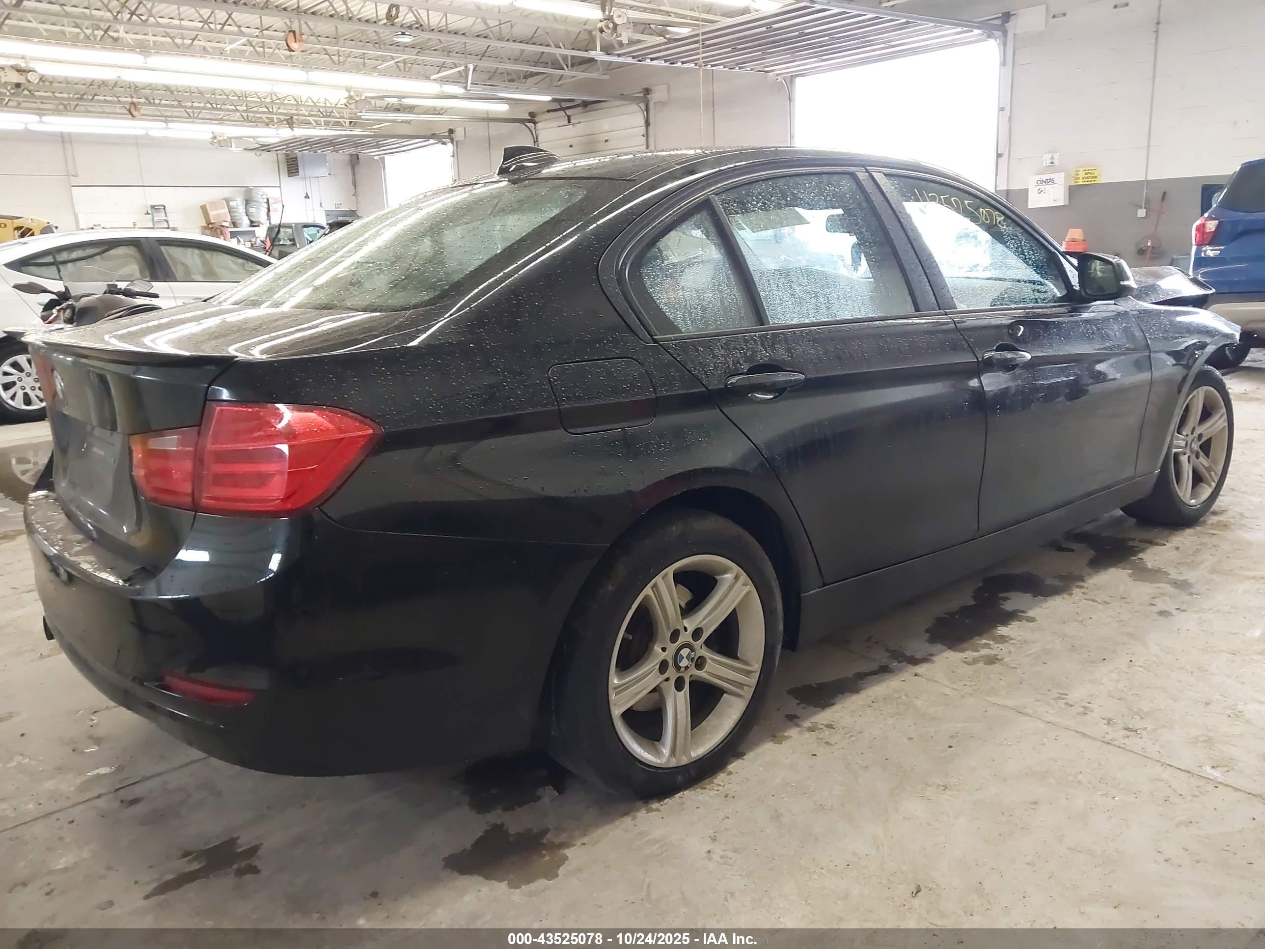 BMW 328I image 4