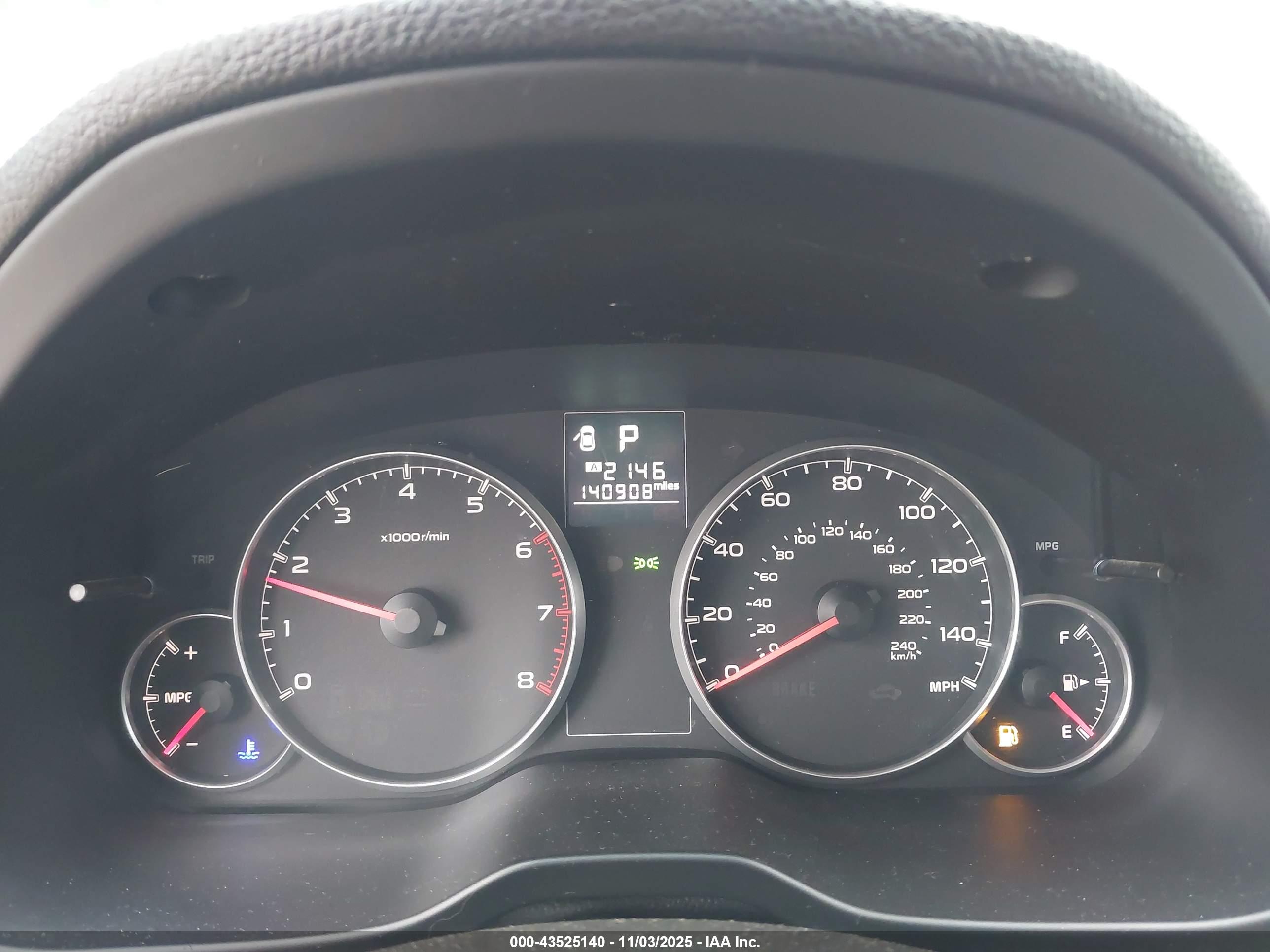 SUBARU OUTBACK image 7
