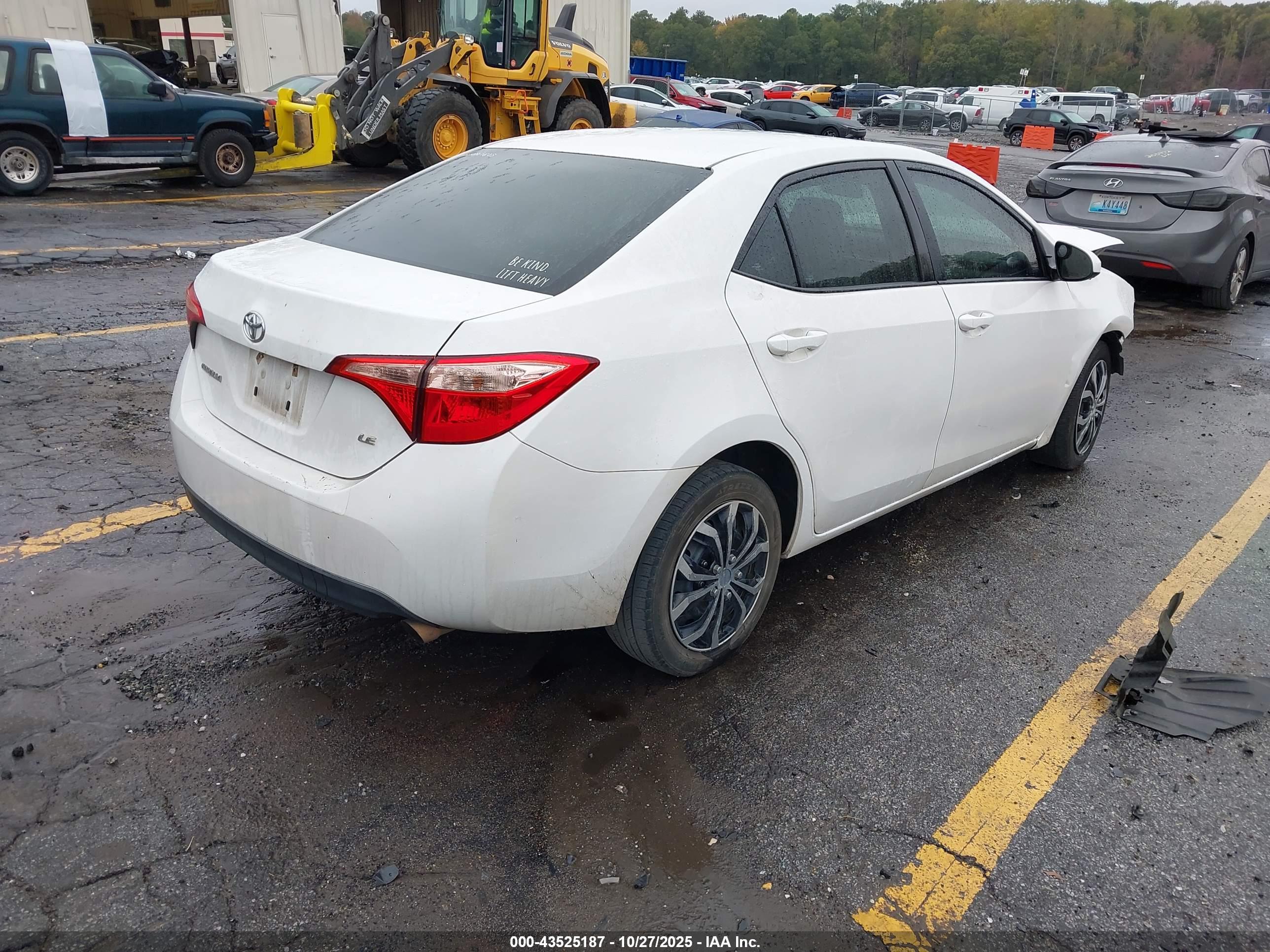 TOYOTA COROLLA image 4
