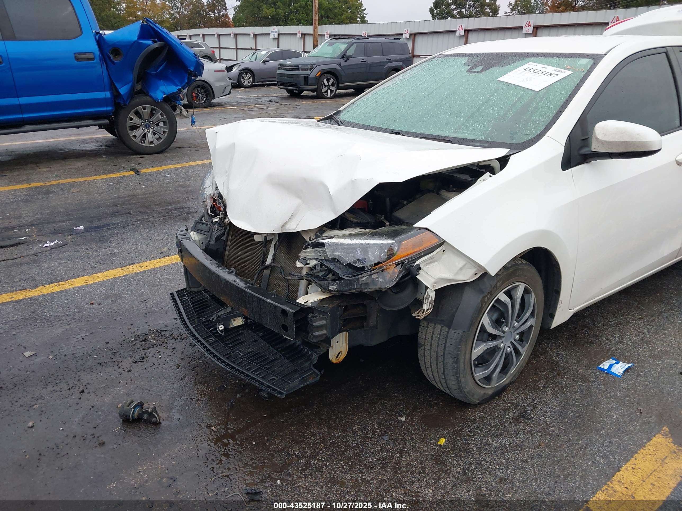 TOYOTA COROLLA image 6