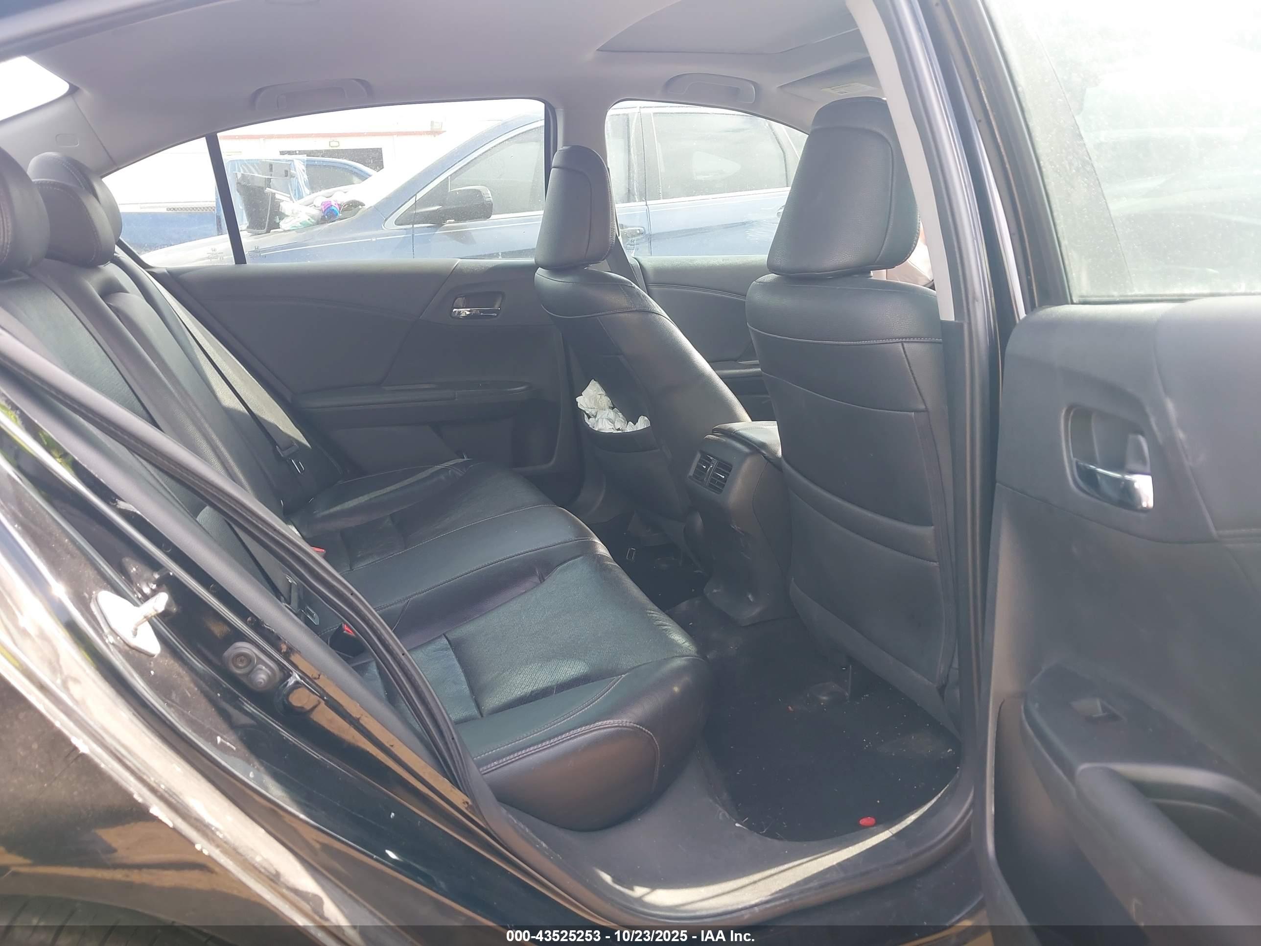 HONDA ACCORD image 8