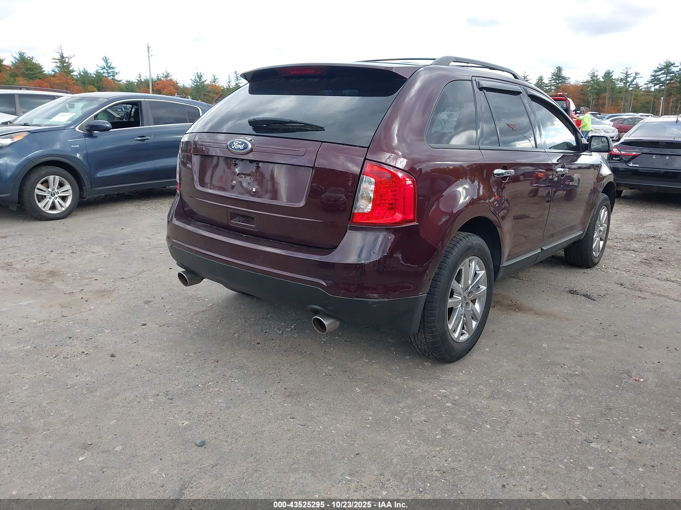 FORD EDGE image 4