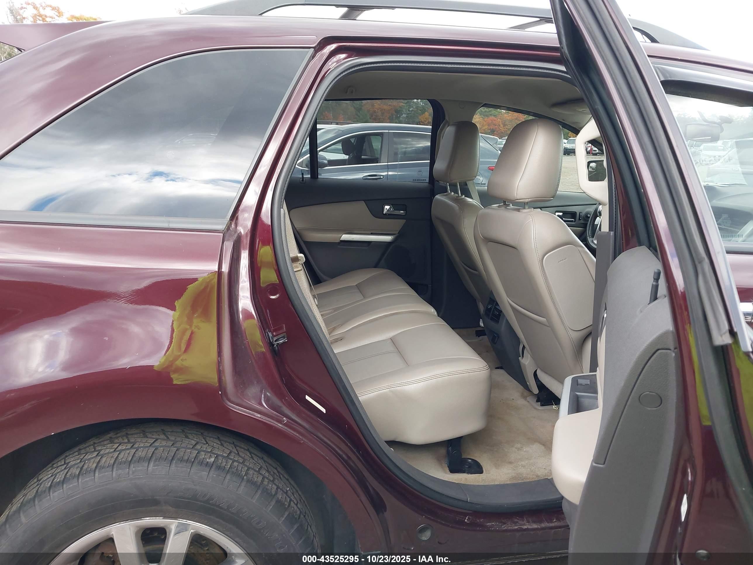 FORD EDGE image 8