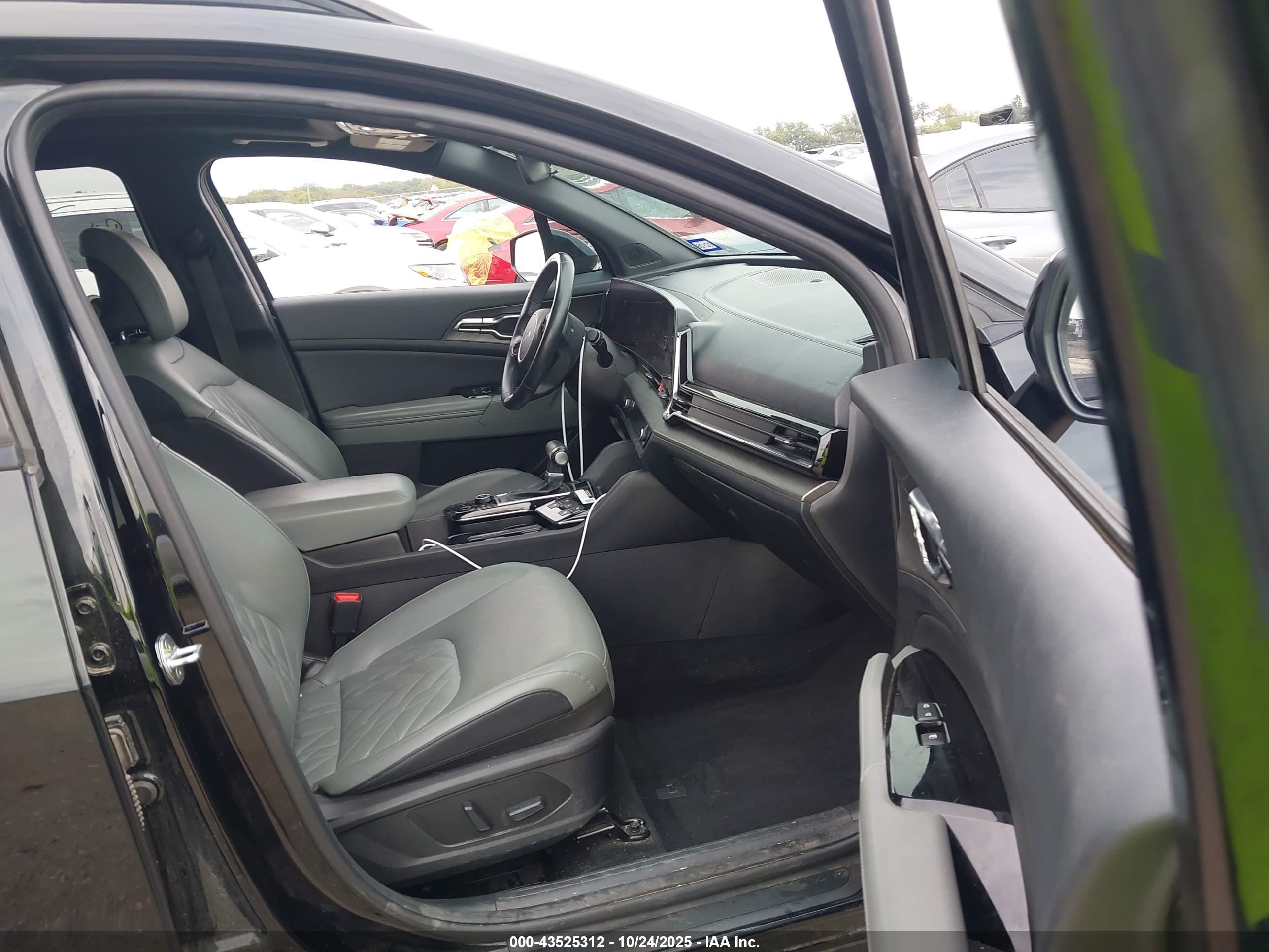 KIA SPORTAGE image 5