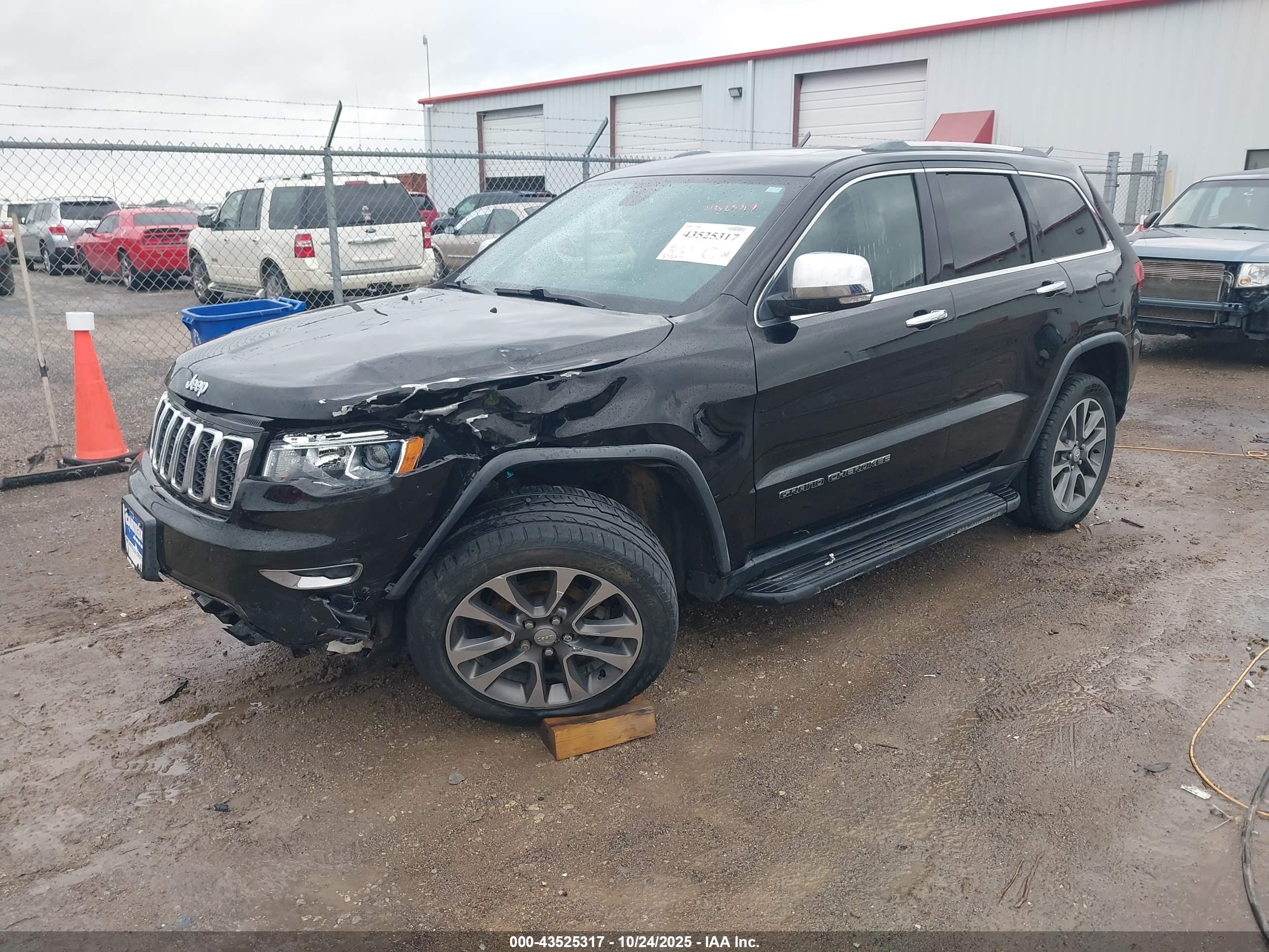 JEEP GRAND image 2