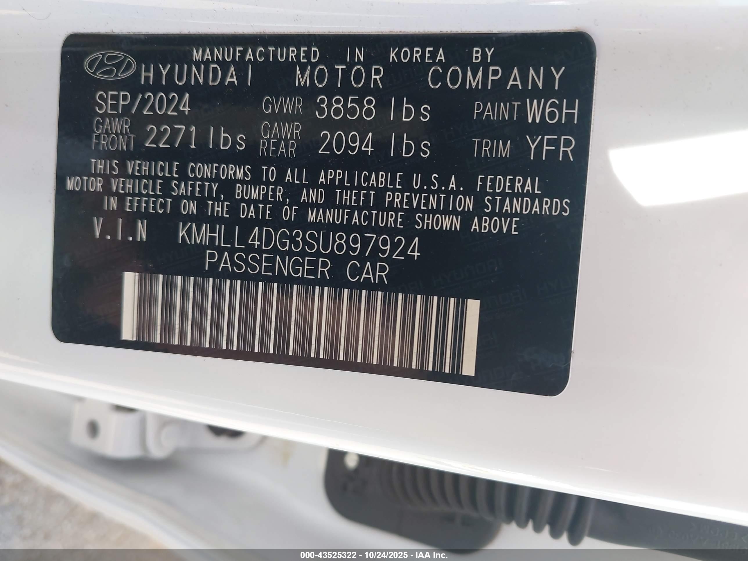 HYUNDAI ELANTRA image 9